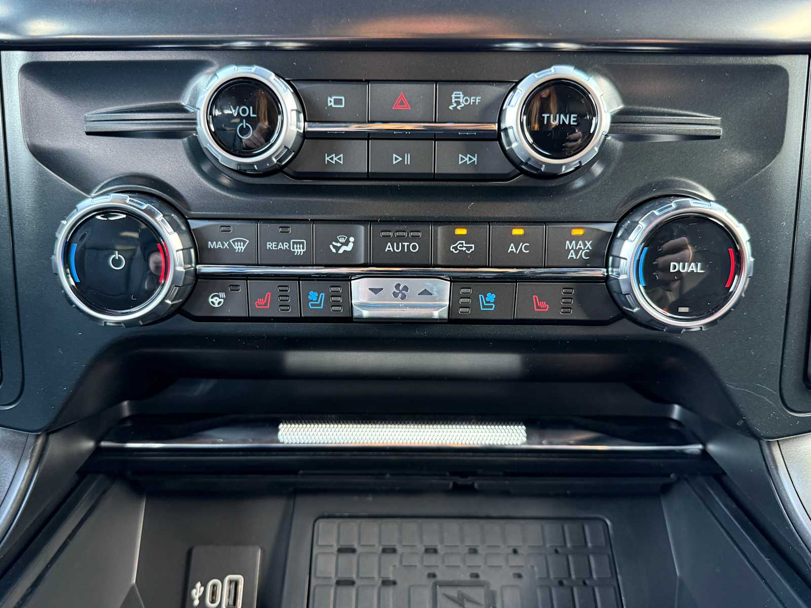 Thumbnail: 2025 Ford F-150 - 18