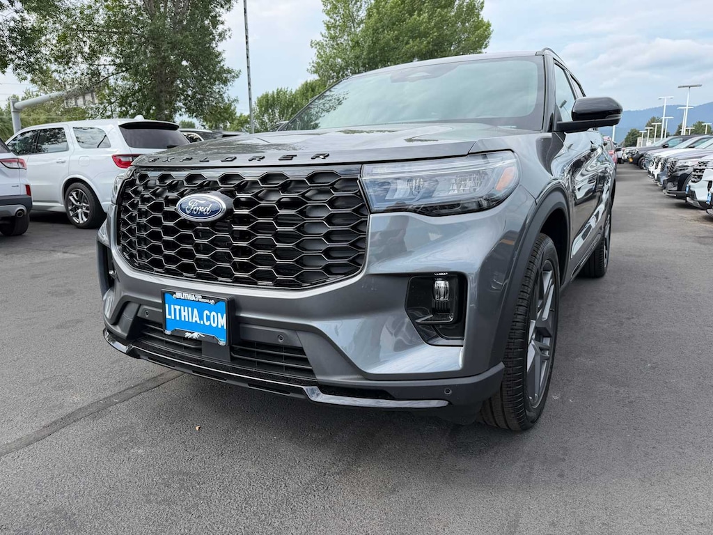 New 2026 Ford Explorer ST-Line SUV