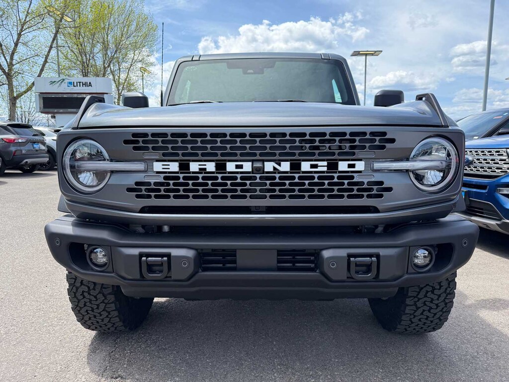 New 2025 Ford Bronco Badlands SUV