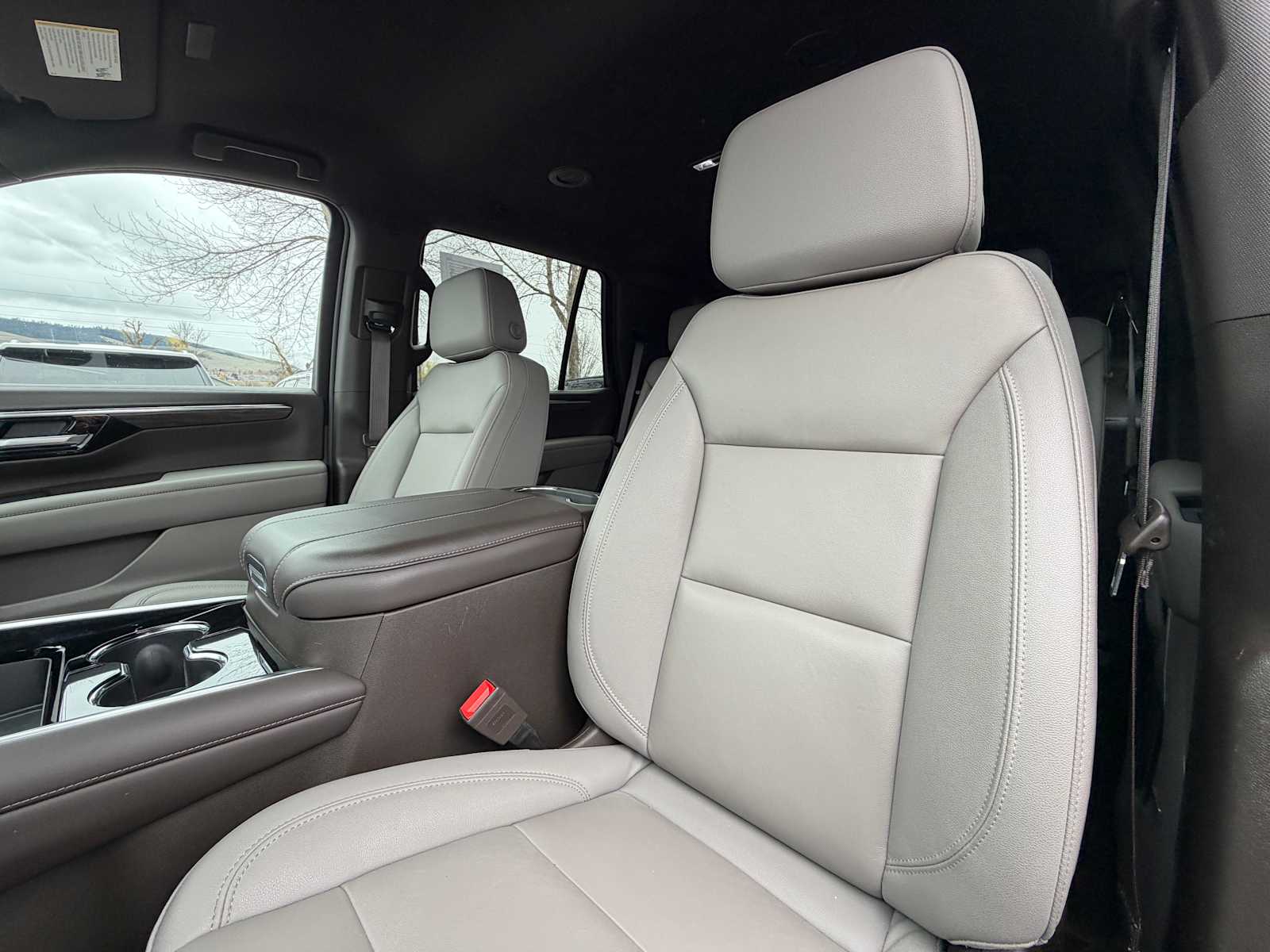 Thumbnail: 2025 Chevrolet Tahoe - 14