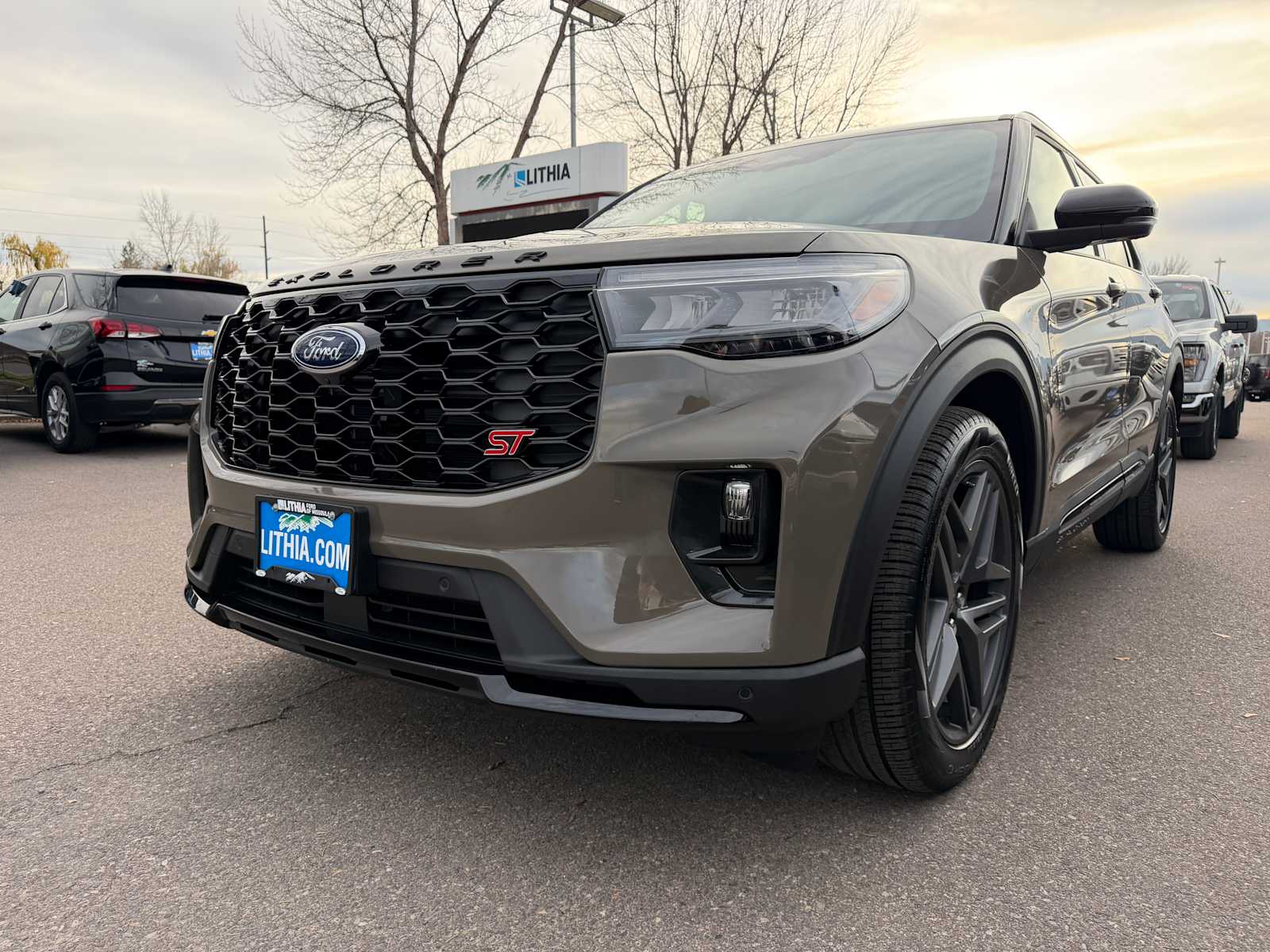 2026 Ford Explorer ST's photo