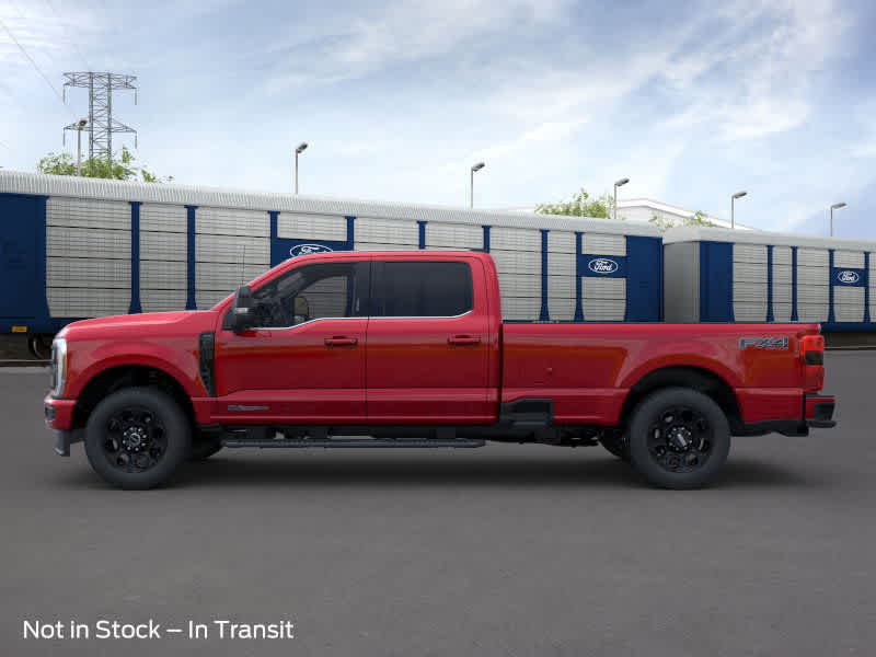 2025 Ford F-350 Lariat photo 3