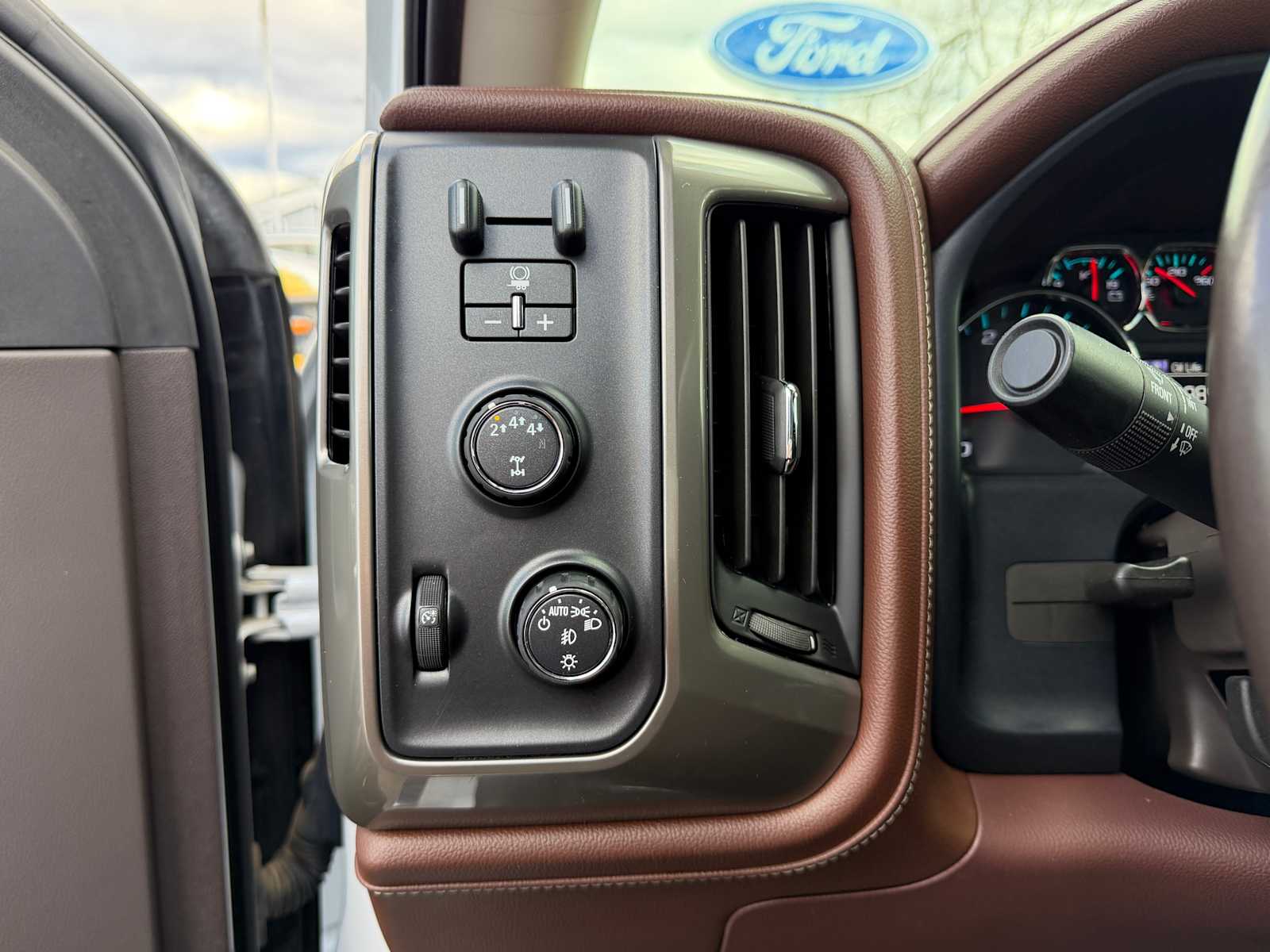 Thumbnail: 2019 Chevrolet Silverado 3500 - 12