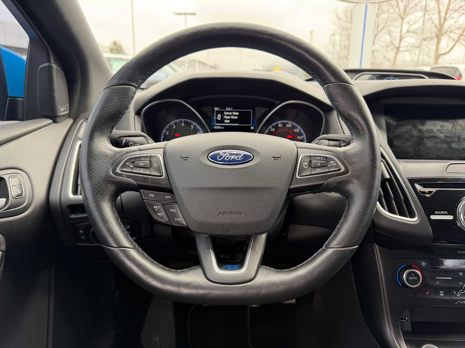 Thumbnail: 2017 Ford Focus - 14