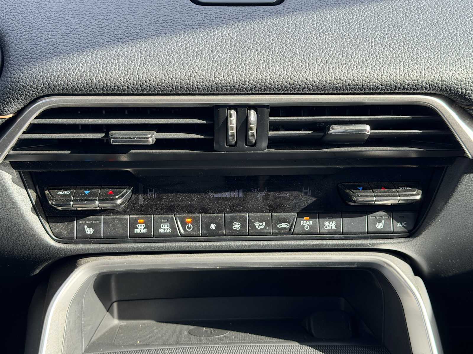 Thumbnail: 2024 Mazda CX-90 - 16