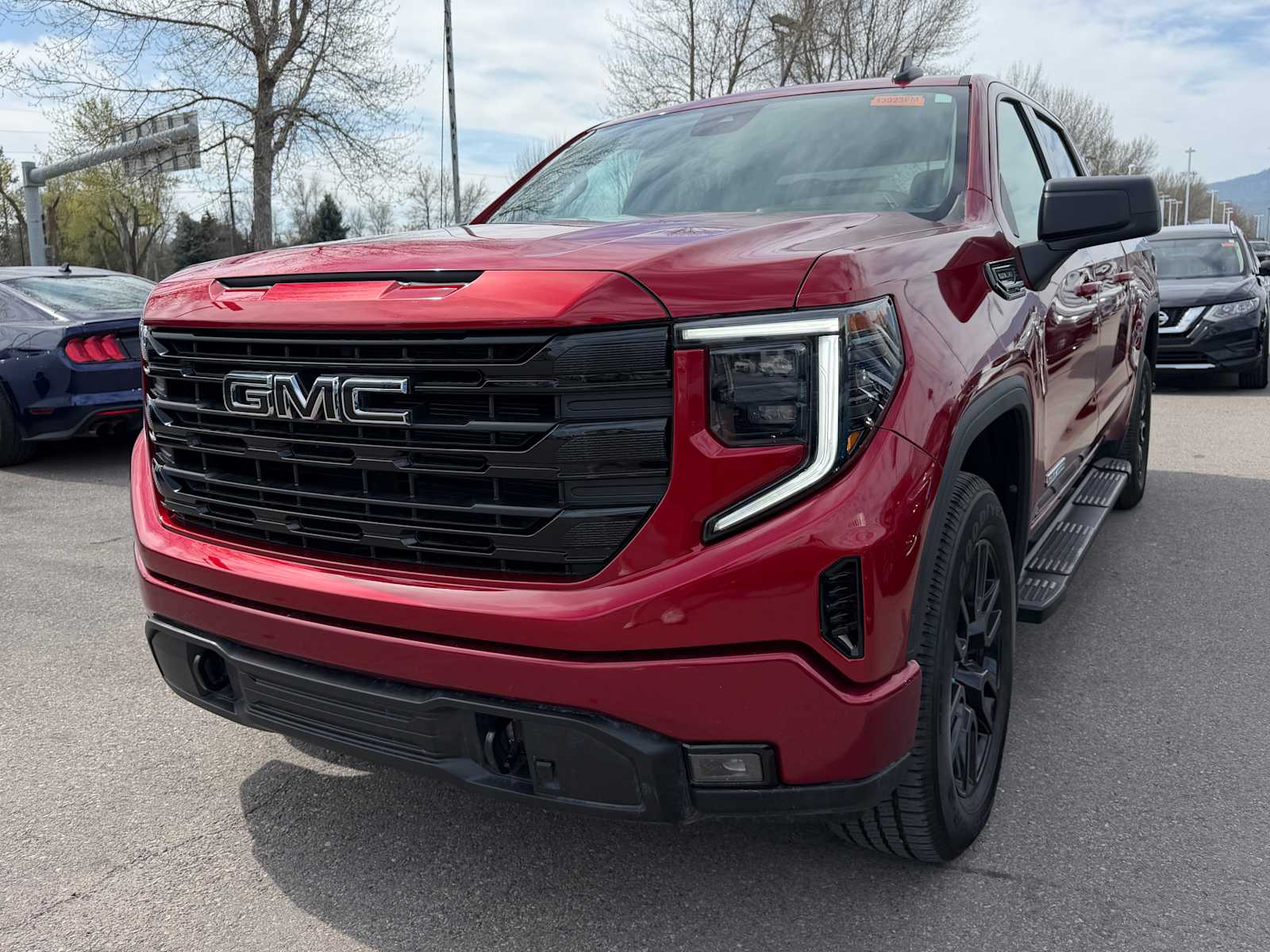 2024 GMC Sierra Elevation 4WD Crew Cab Standard Box's photo