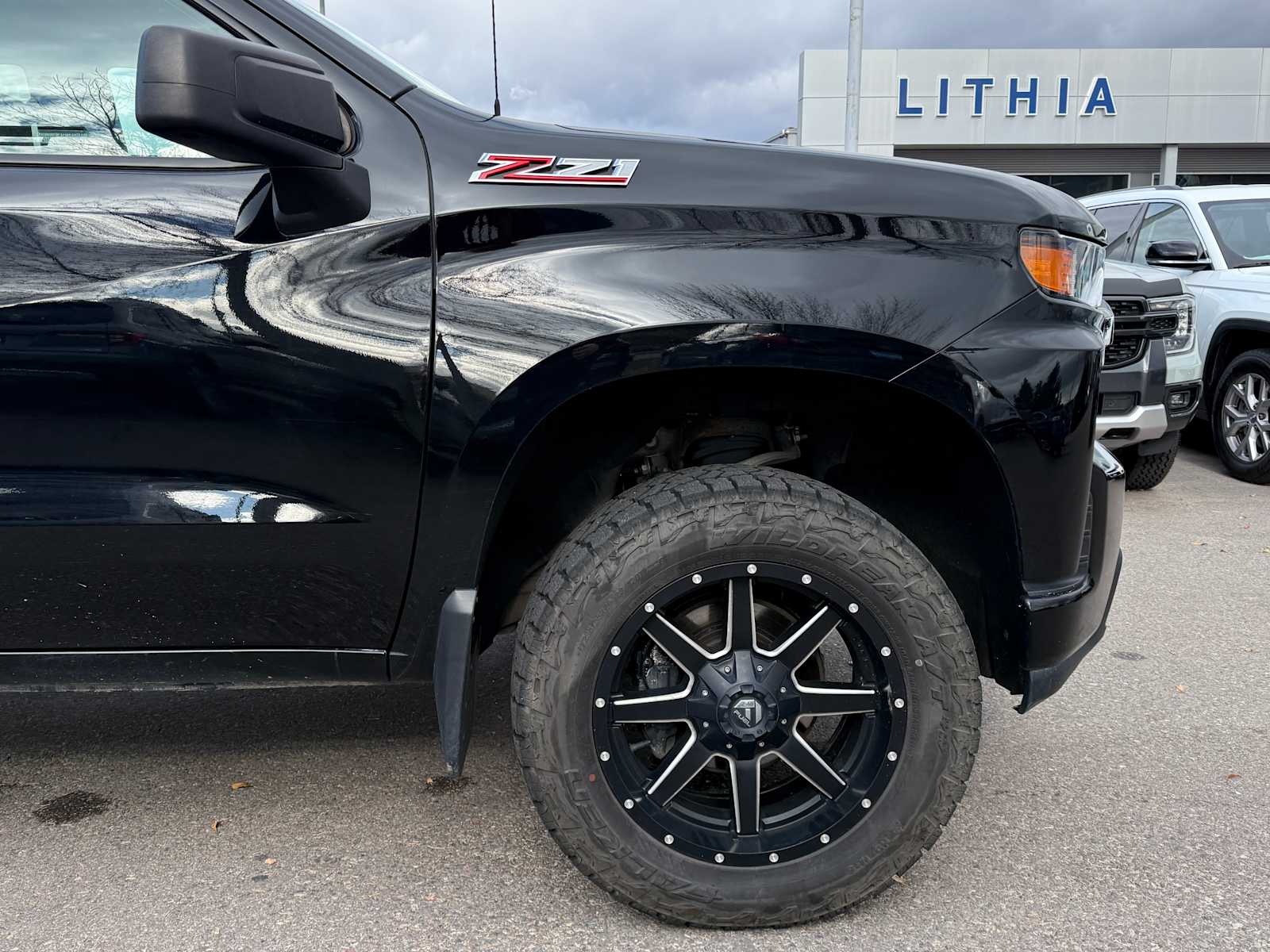 Thumbnail: 2019 Chevrolet Silverado 1500 - 5