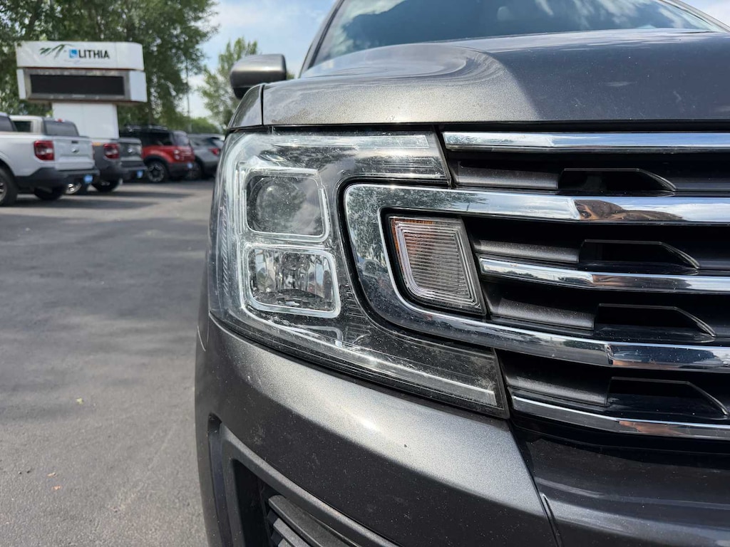 Used 2018 Ford Expedition XLT SUV