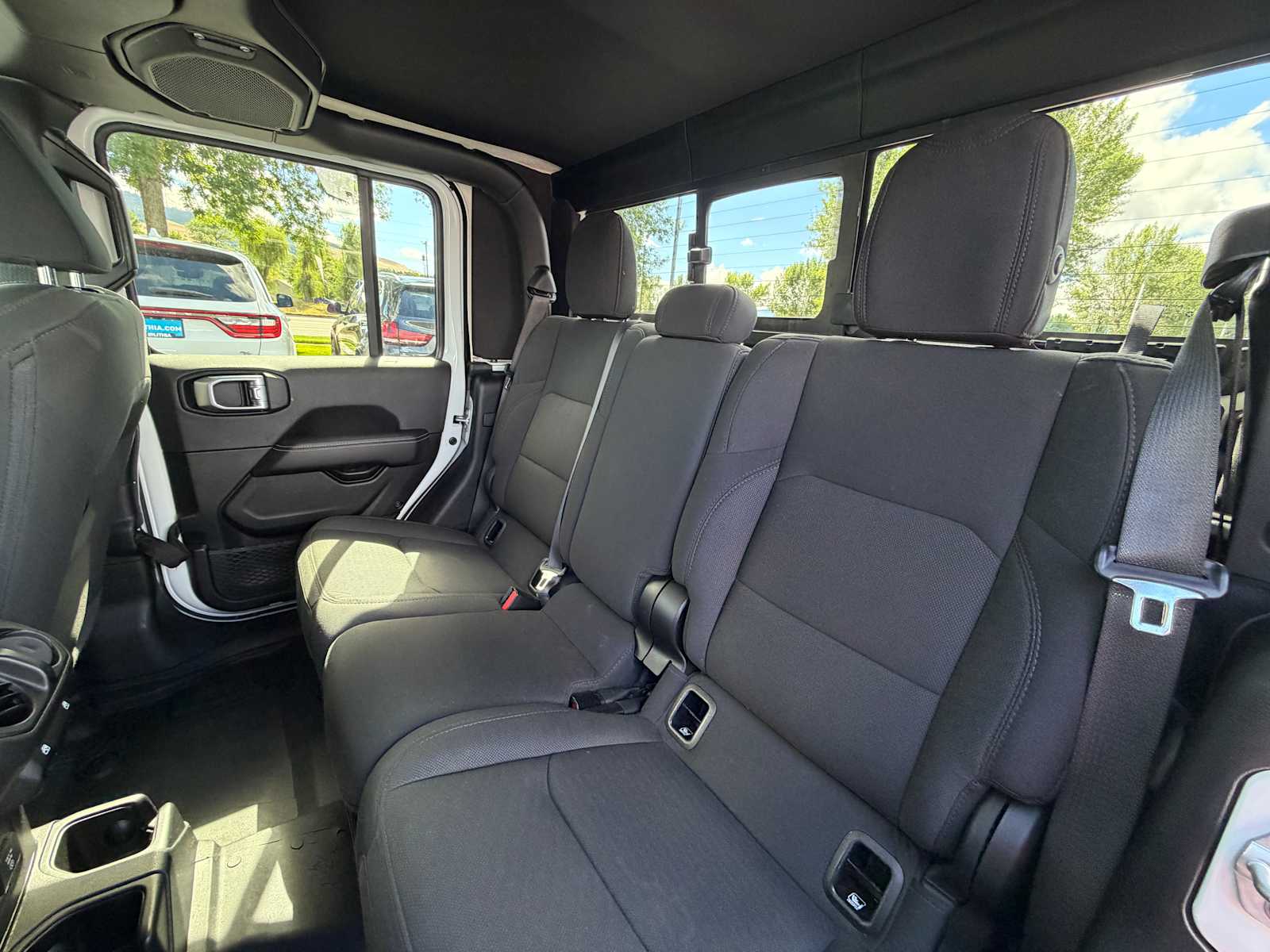 2021 Jeep Gladiator Overland - Photo 16