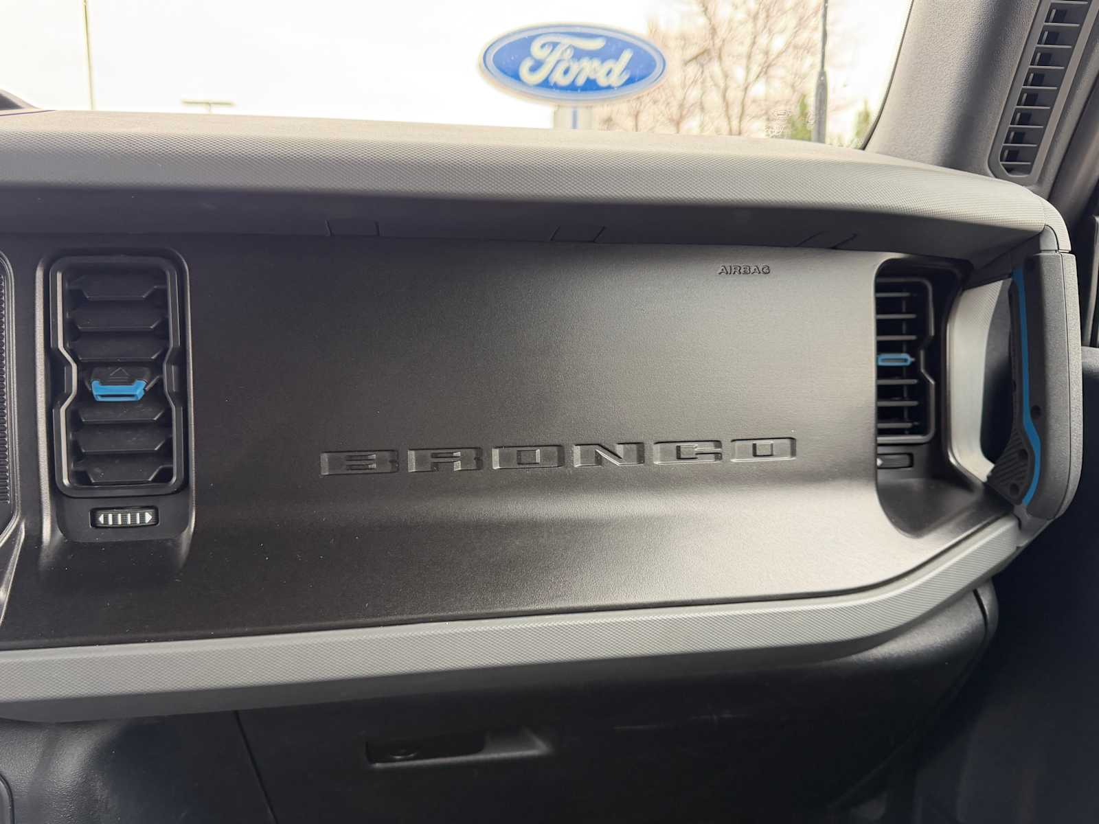 Thumbnail: 2022 Ford Bronco - 24