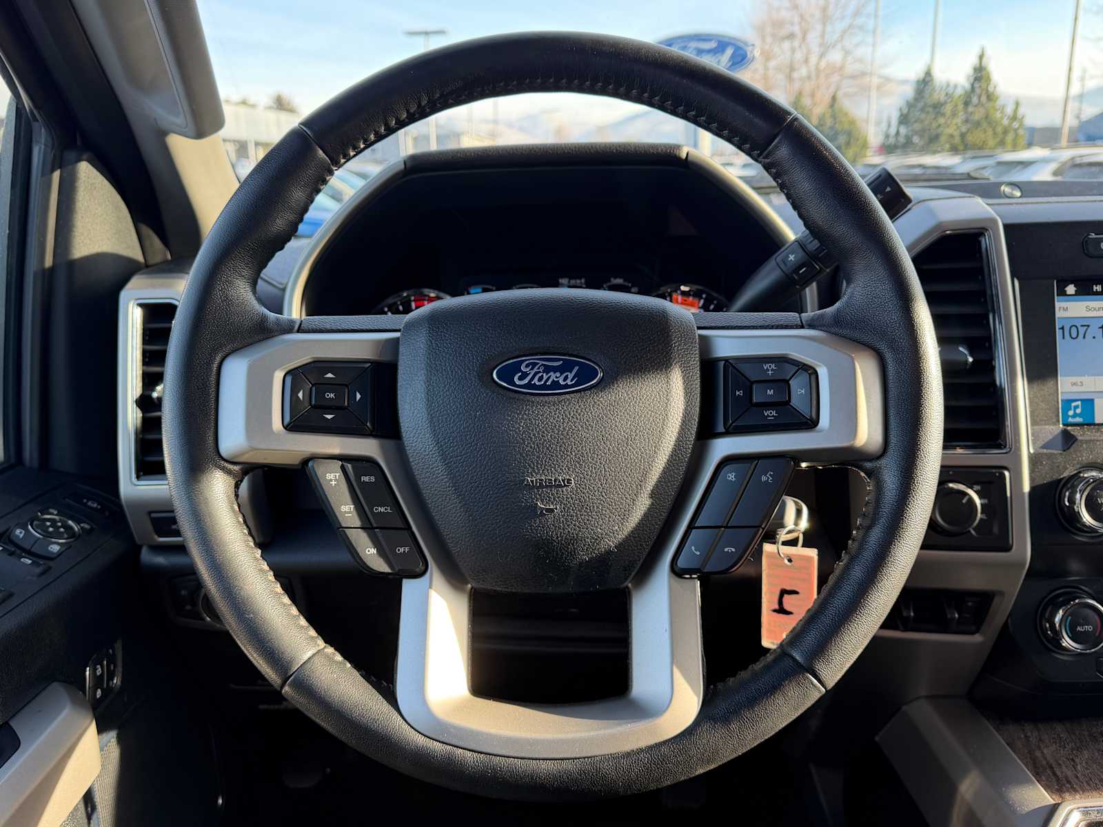 Thumbnail: 2019 Ford Econoline - 14