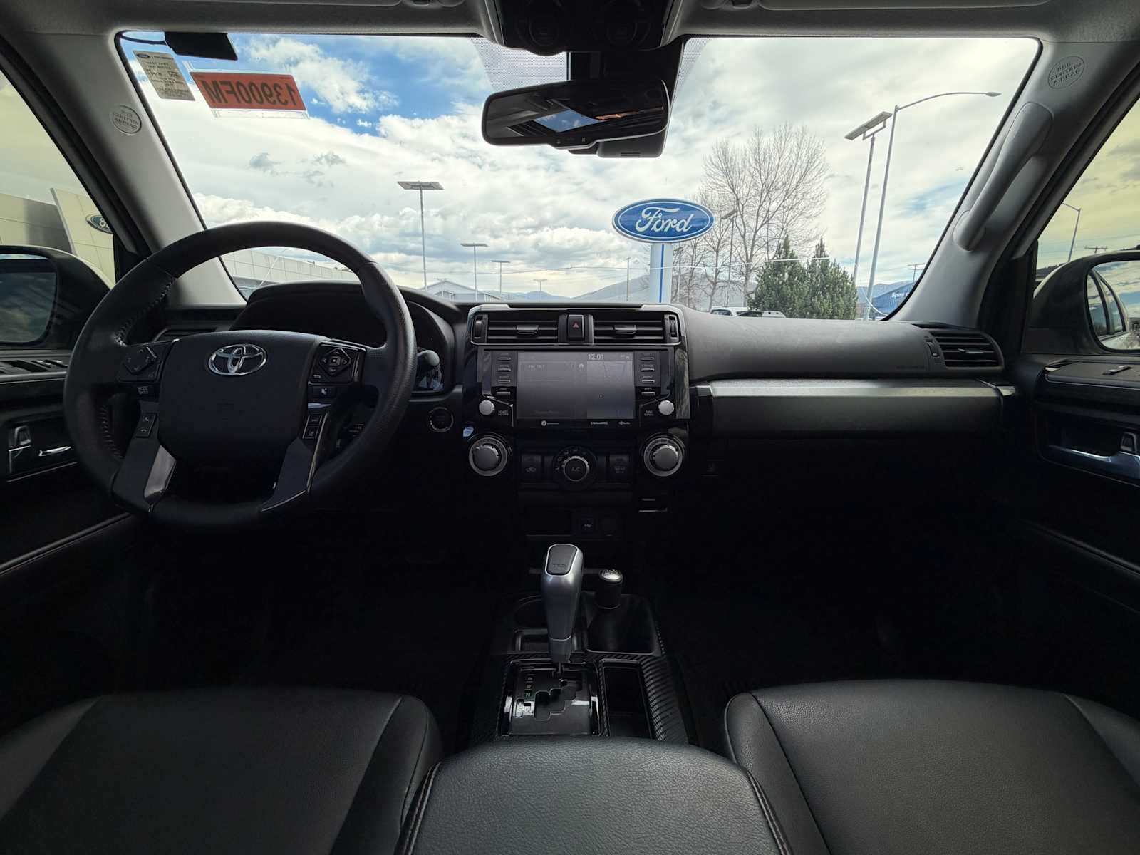 Thumbnail: 2022 Toyota 4Runner - 28