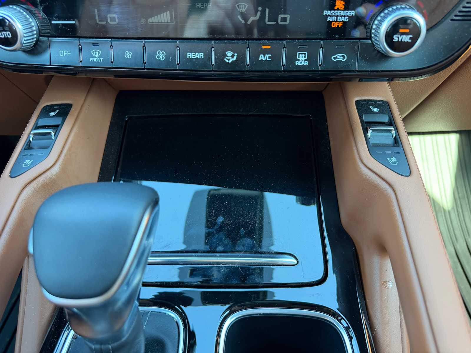 Thumbnail: 2025 Kia Telluride - 17