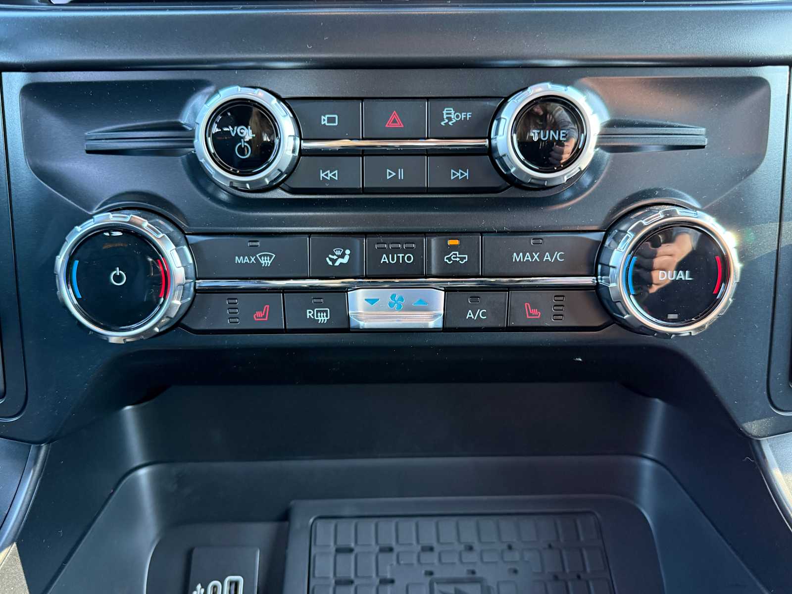 Thumbnail: 2025 Ford F-150 - 18