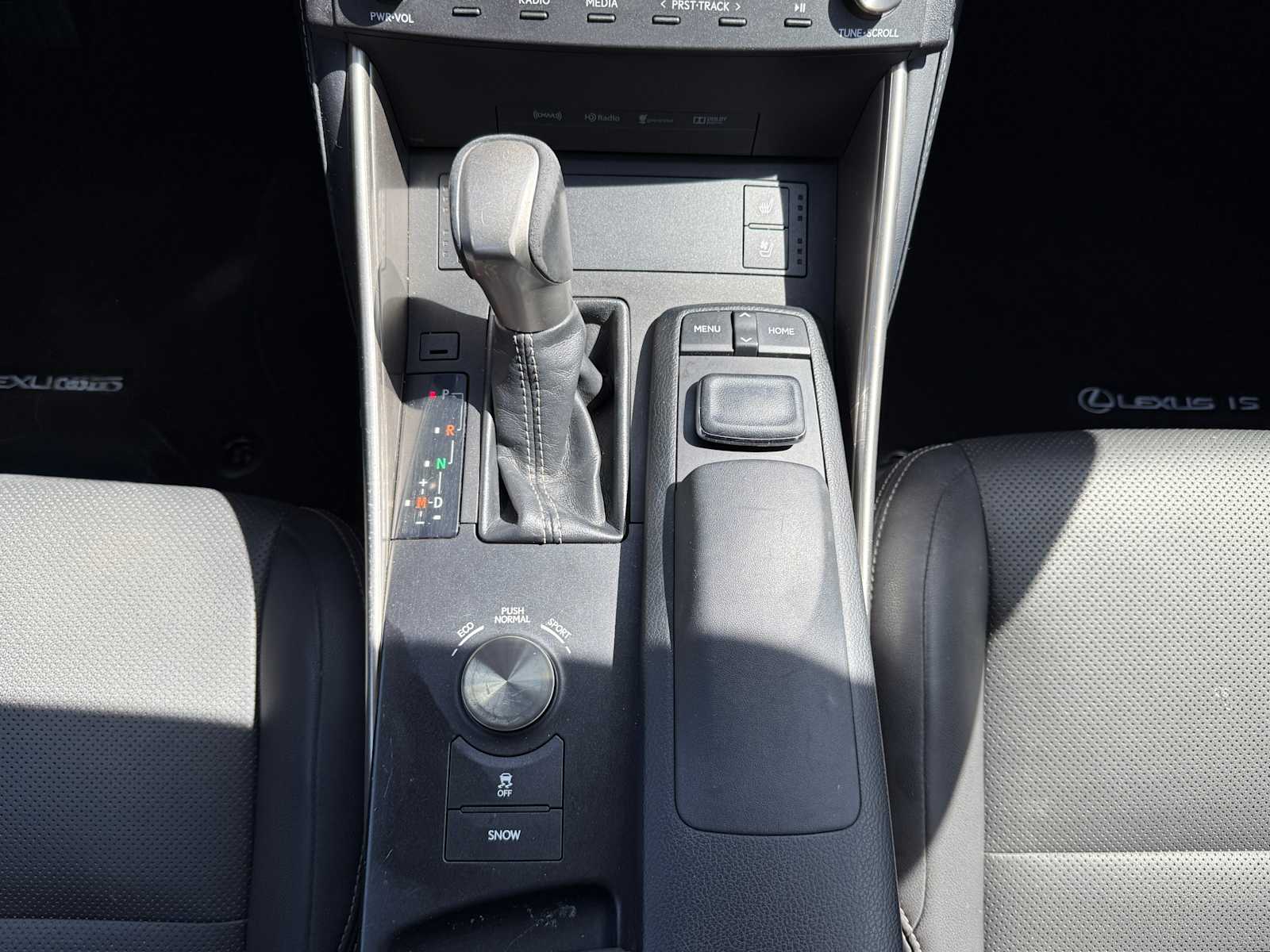 Thumbnail: 2016 Lexus IS - 19