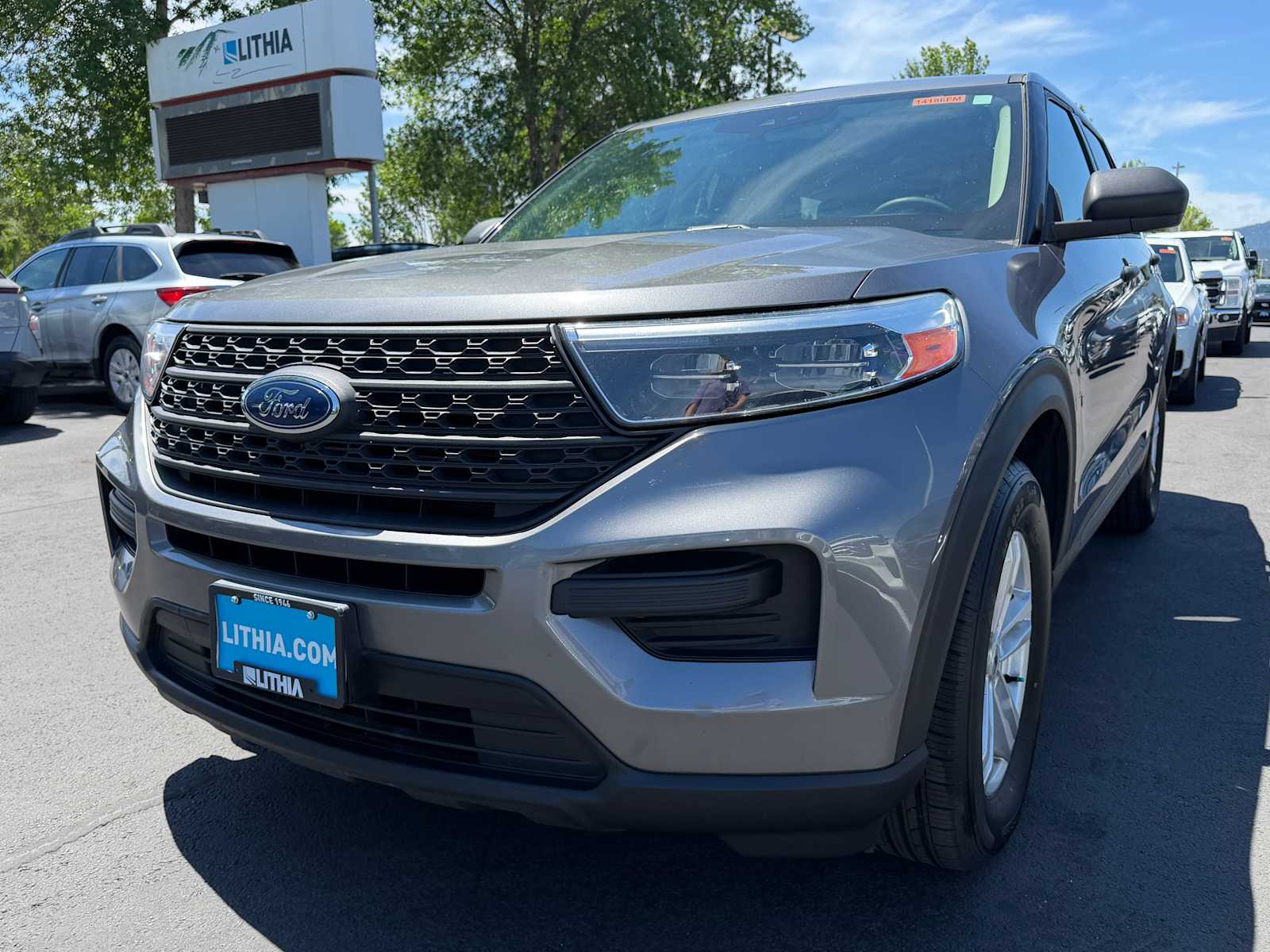2022 Ford Explorer Base 4WD's photo