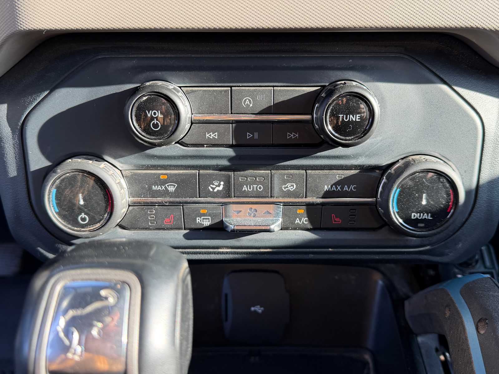 Thumbnail: 2022 Ford Bronco - 20