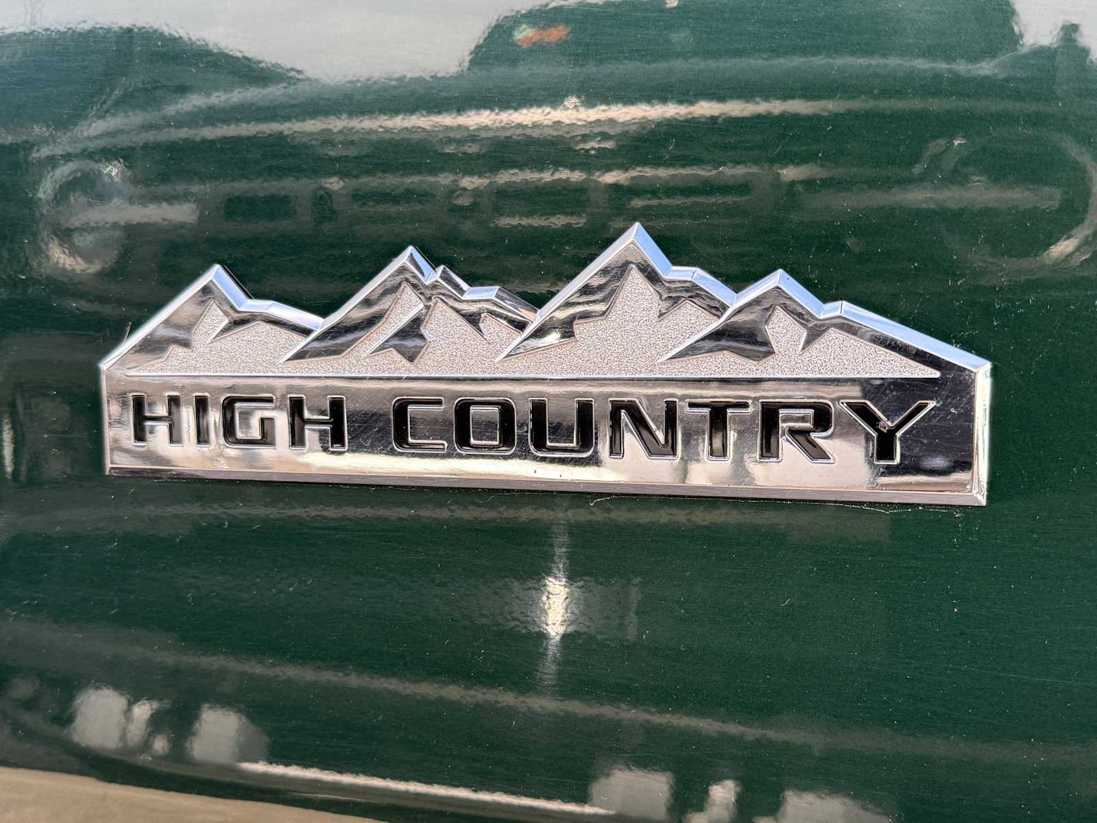 Thumbnail: 2015 Chevrolet Silverado 2500 - 30