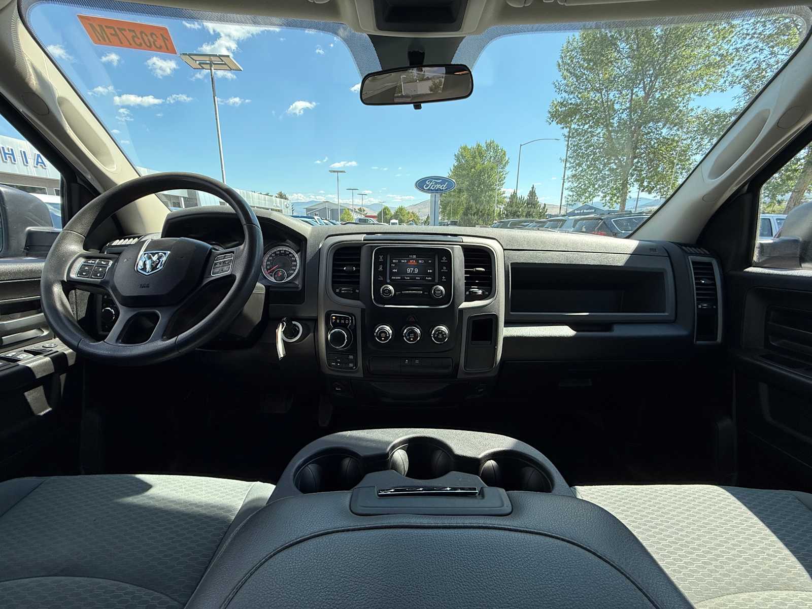 Thumbnail: 2019 RAM 1500 Classic - 25