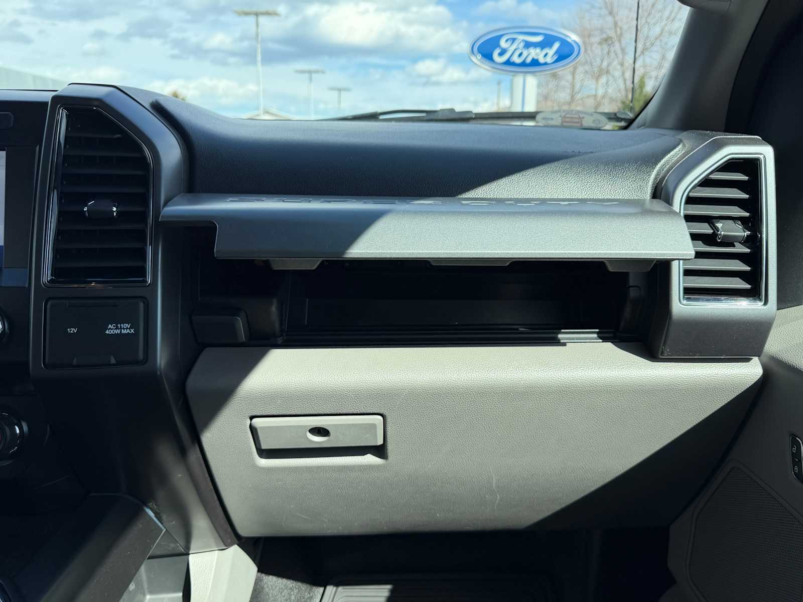 Thumbnail: 2020 Ford Econoline - 27