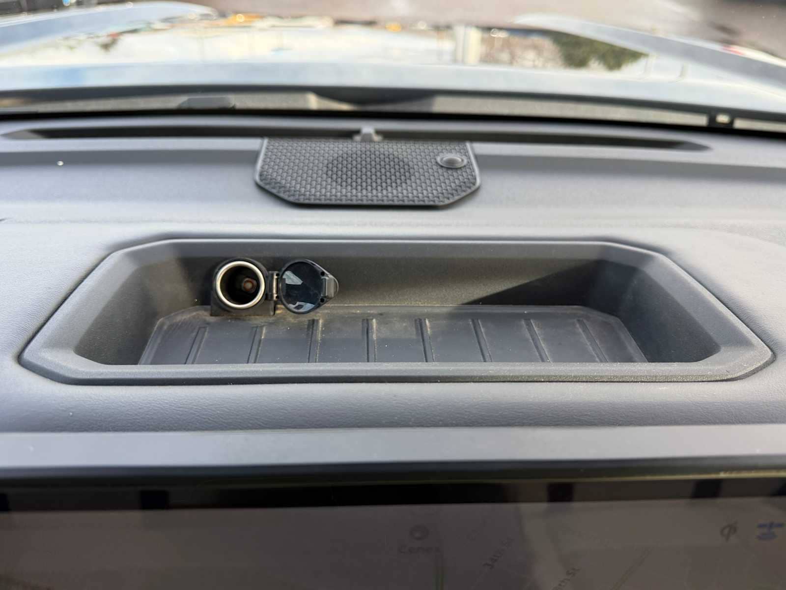 Thumbnail: 2022 Toyota Tundra - 15