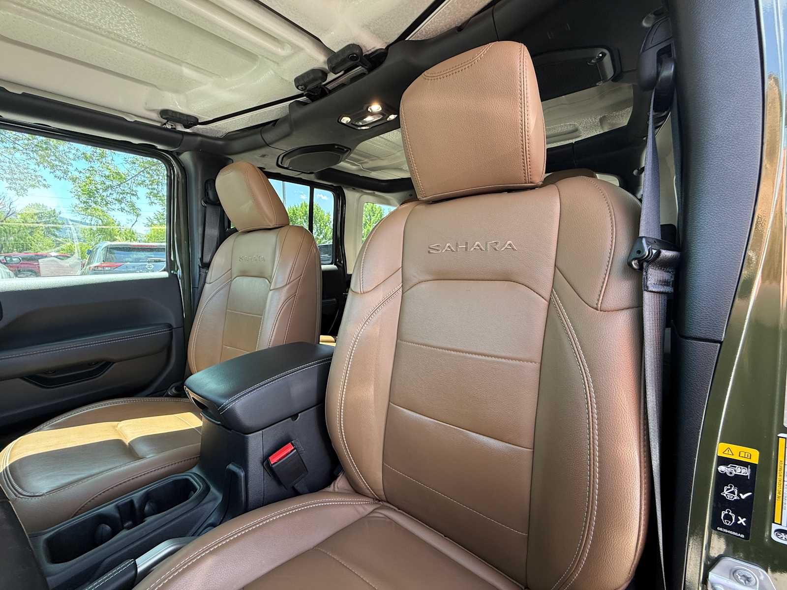 2021 Jeep Wrangler Unlimited Sahara 11