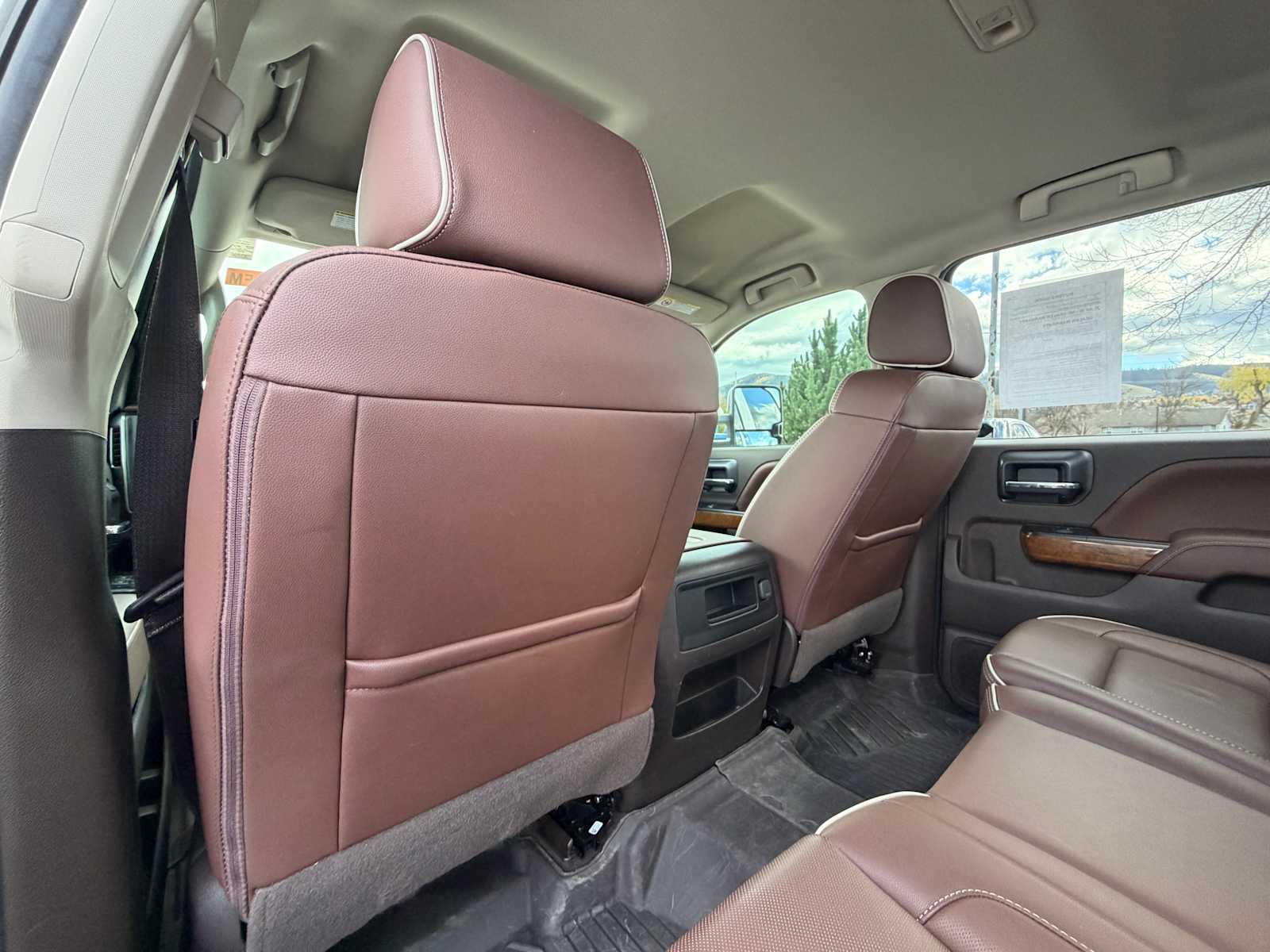 Thumbnail: 2019 Chevrolet Silverado 3500 - 26