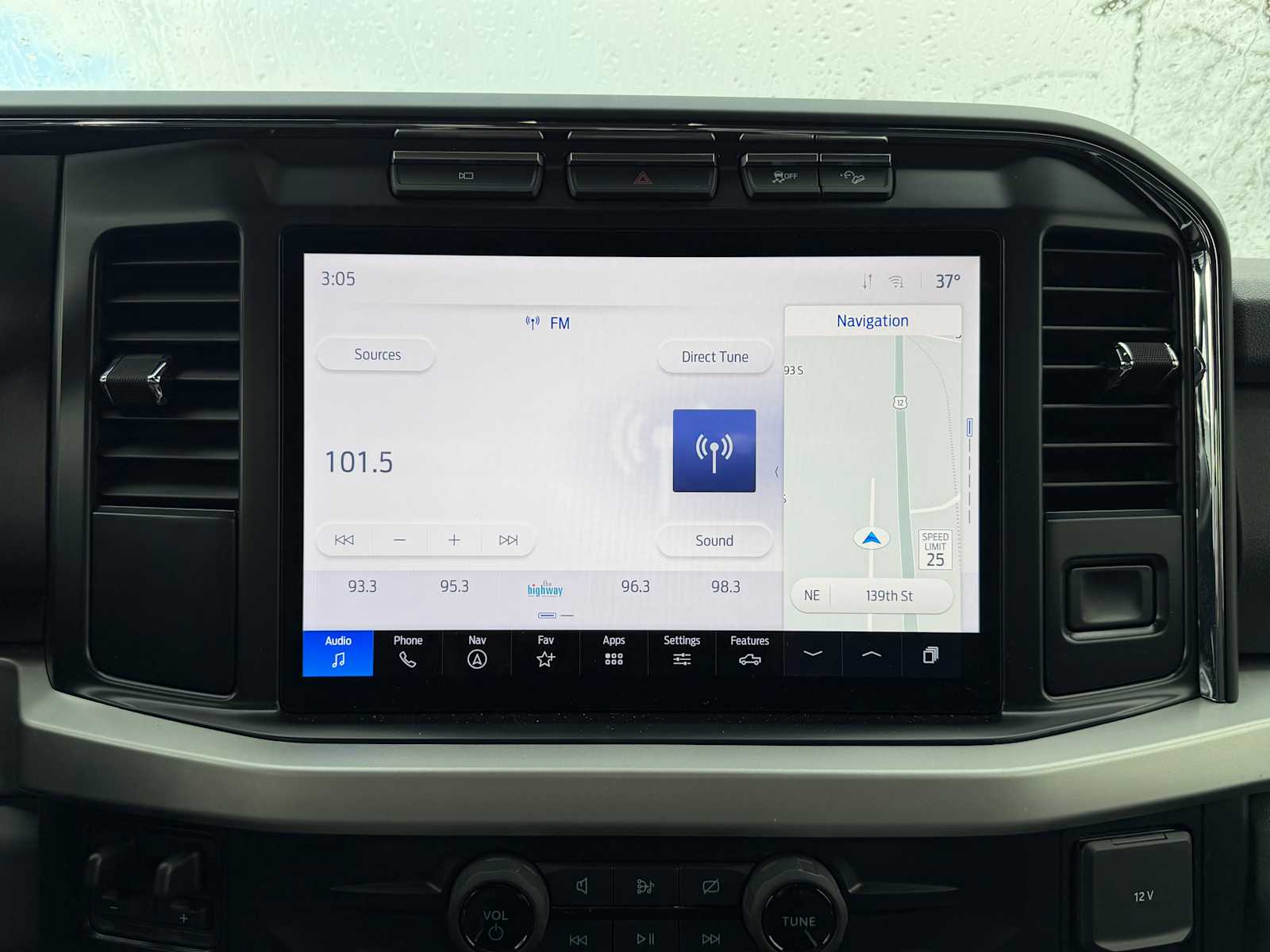 Thumbnail: 2024 Ford Econoline - 17