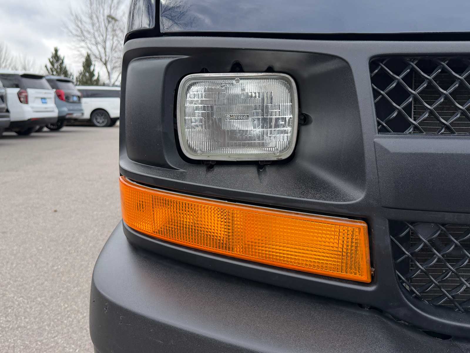 Thumbnail: 2015 Chevrolet Express - 3