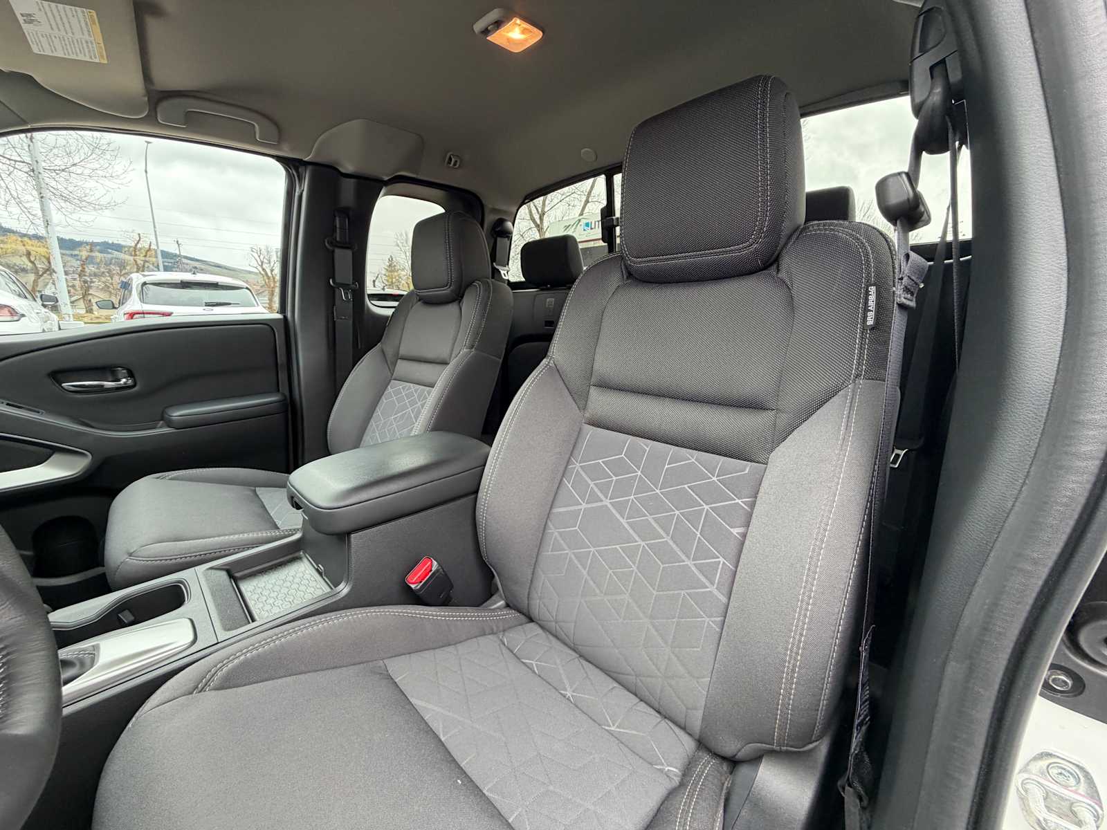 Thumbnail: 2025 Nissan Frontier - 11