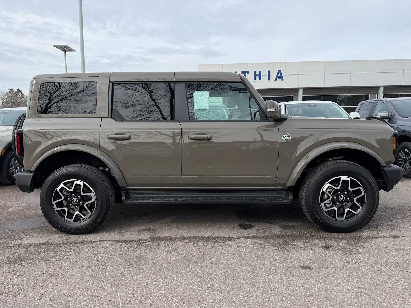 Thumbnail: 2025 Ford Bronco - 6