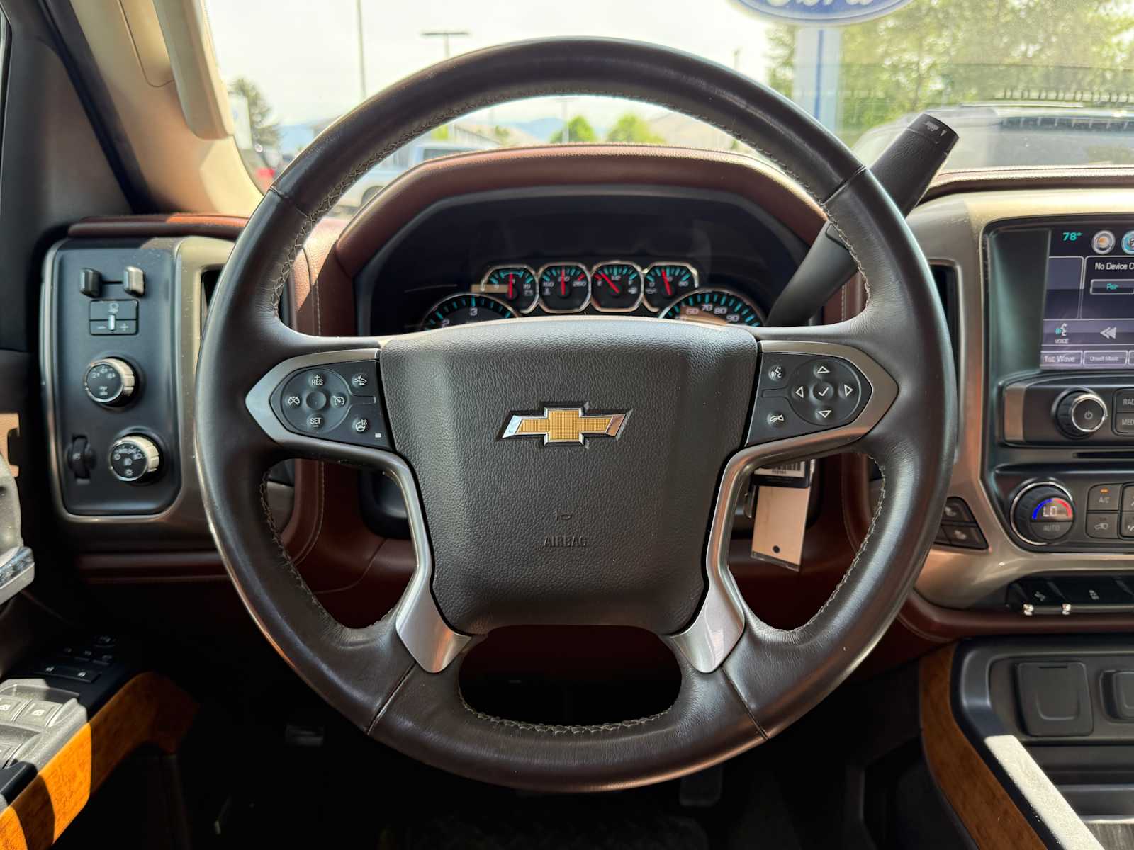 Thumbnail: 2015 Chevrolet Silverado 2500 - 16
