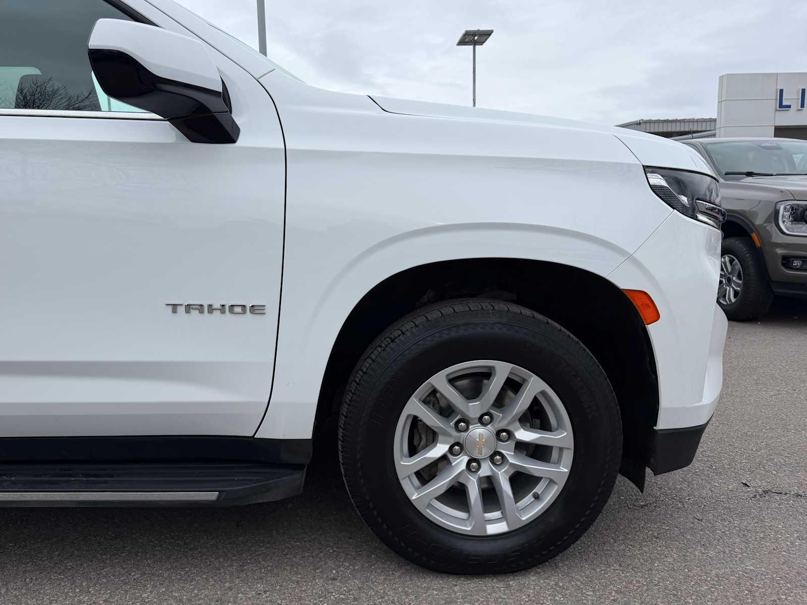 Thumbnail: 2023 Chevrolet Tahoe - 5