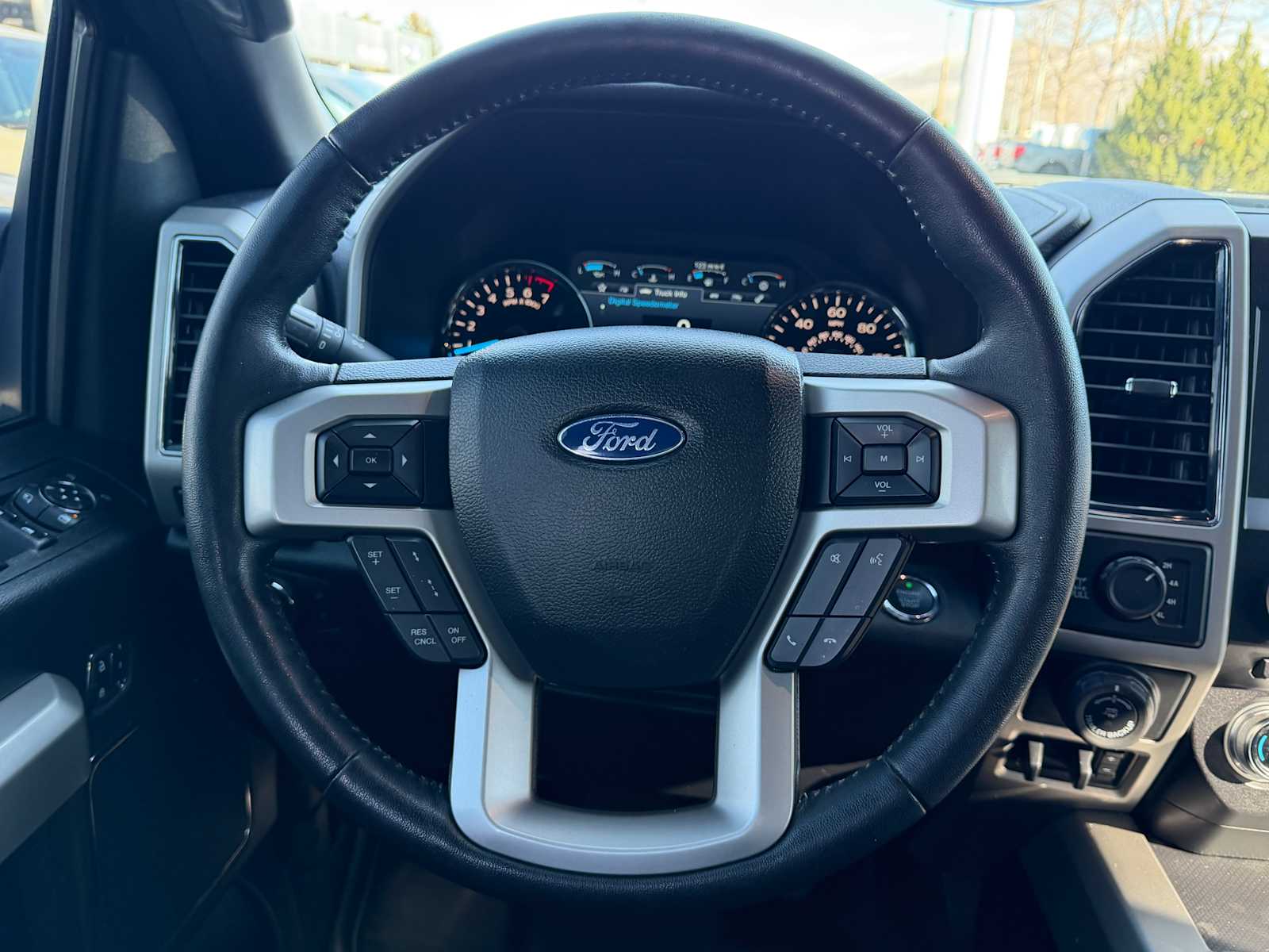 Thumbnail: 2017 Ford F-150 - 14