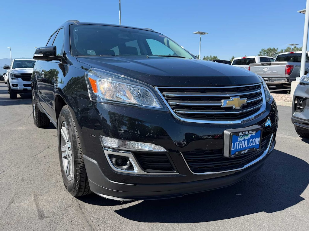 Used 2017 Chevrolet Traverse LT SUV