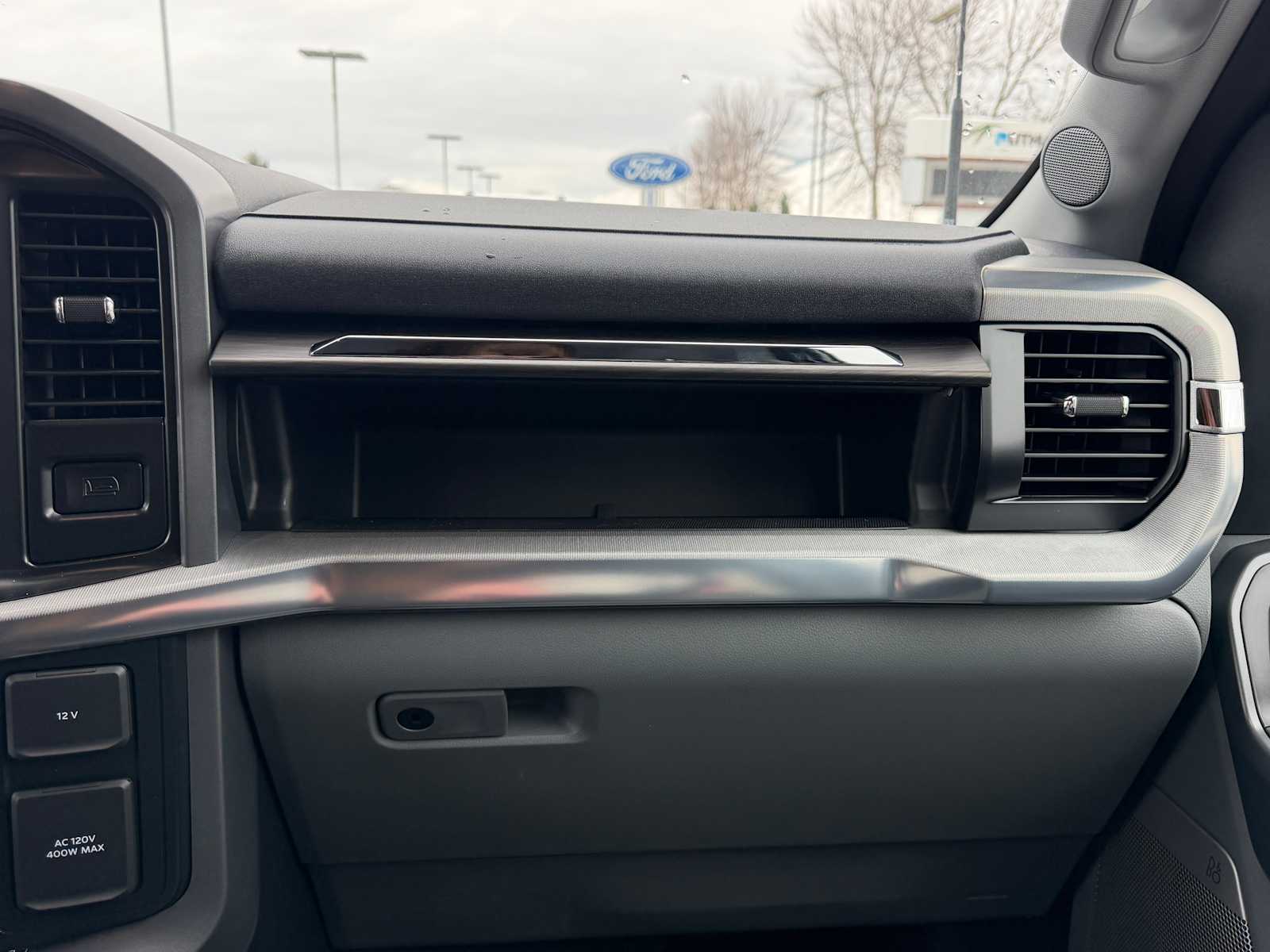 2025 Ford F-150 Lariat - Photo 28