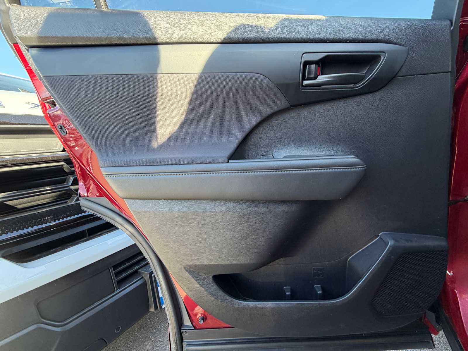 Thumbnail: 2022 Toyota Highlander - 23