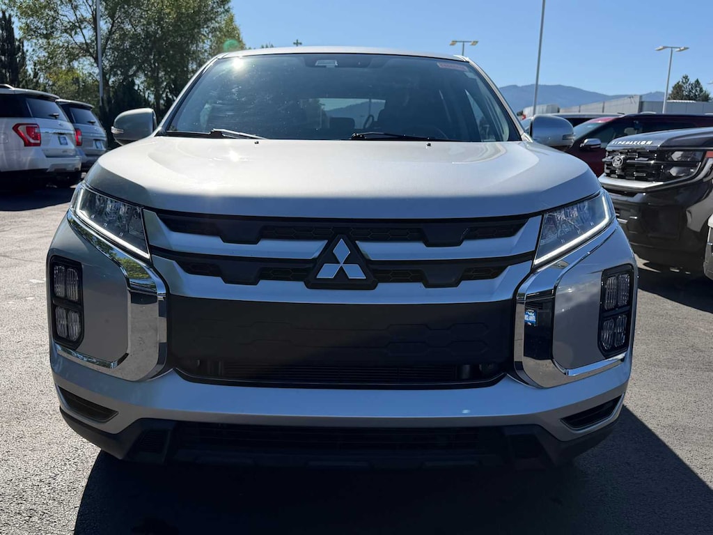 Used 2025 Mitsubishi Outlander Sport SE SUV
