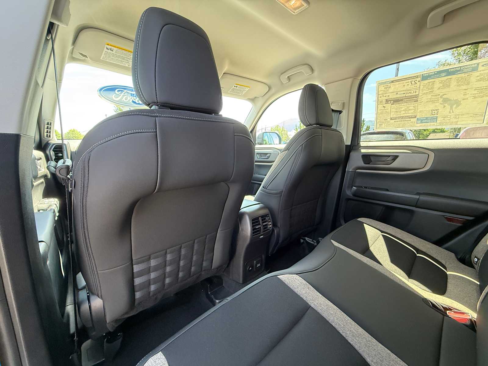 Thumbnail: 2025 Ford Bronco Sport - 25