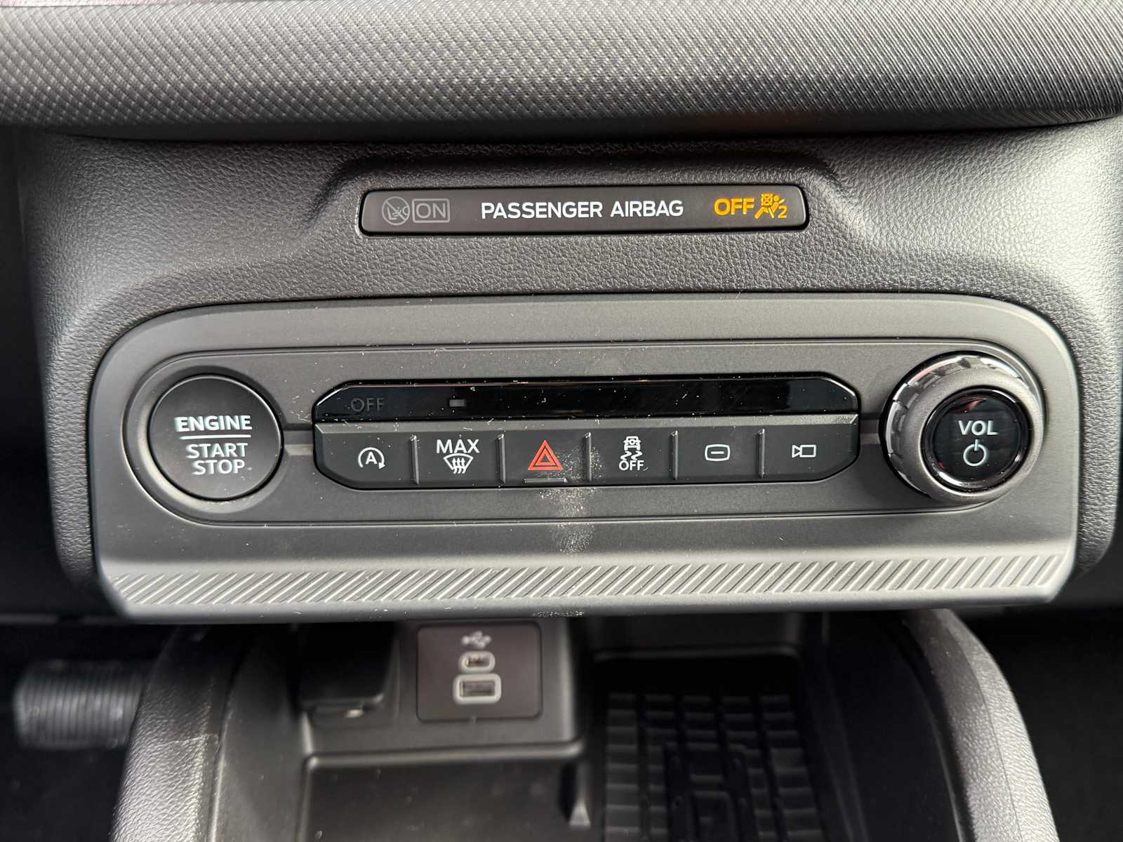 Thumbnail: 2025 Ford Bronco Sport - 17