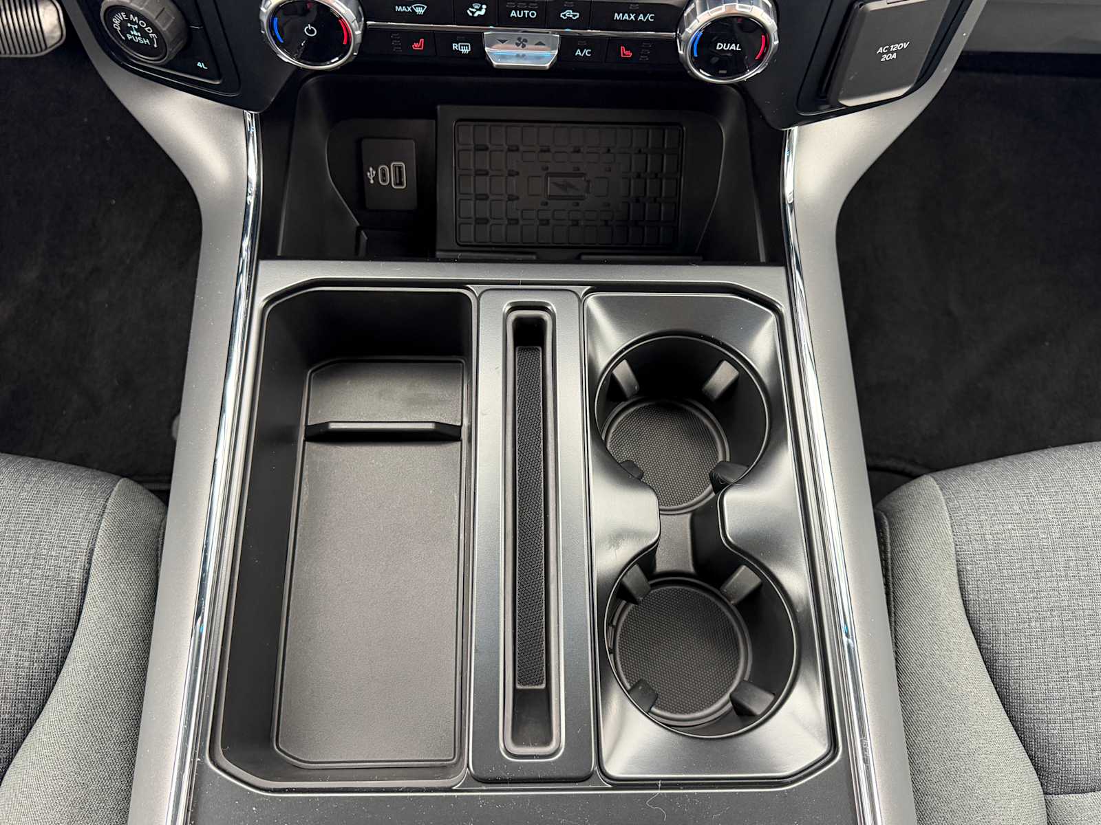 Thumbnail: 2025 Ford F-150 - 19