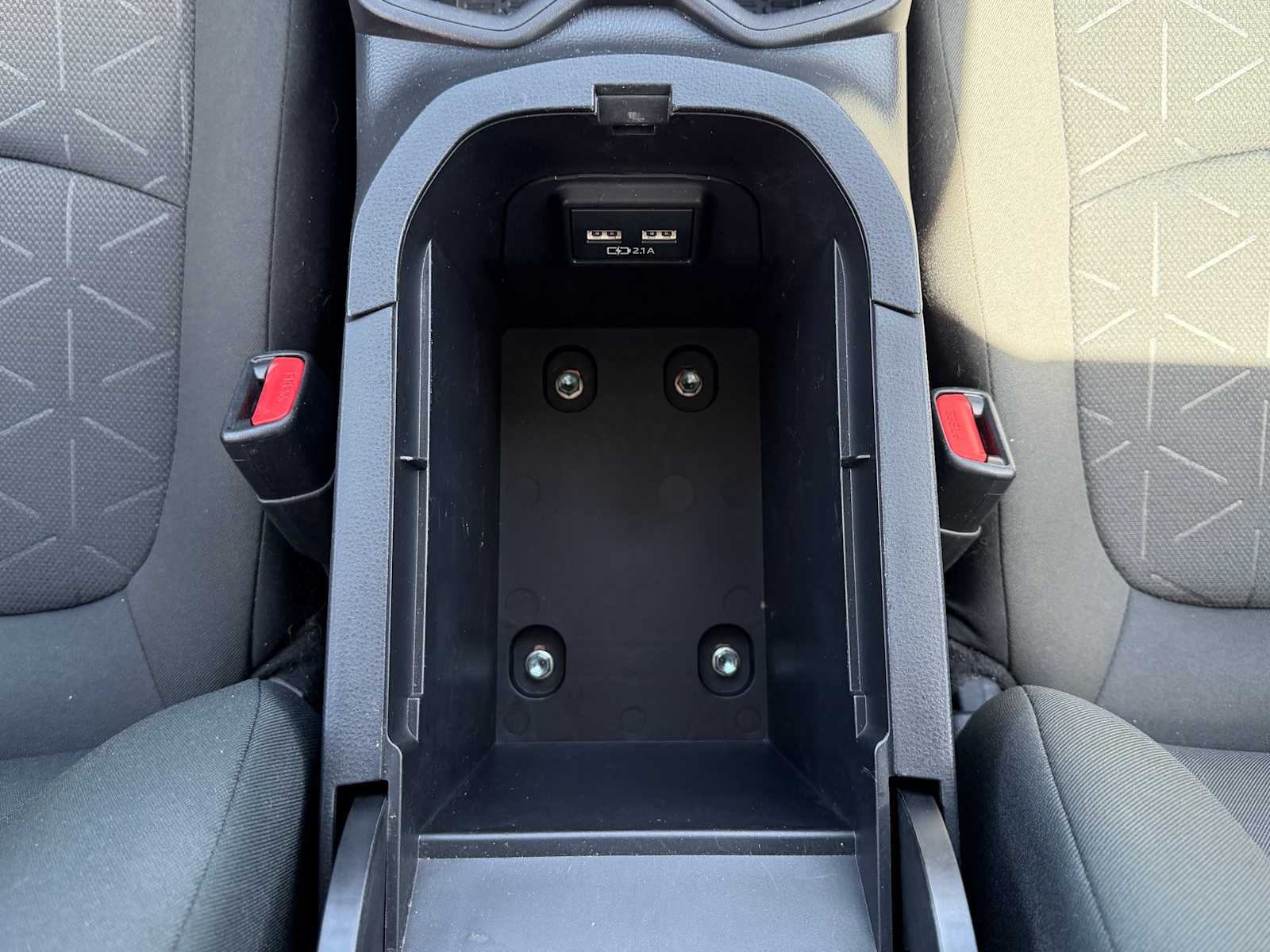 Thumbnail: 2021 Toyota RAV4 - 22