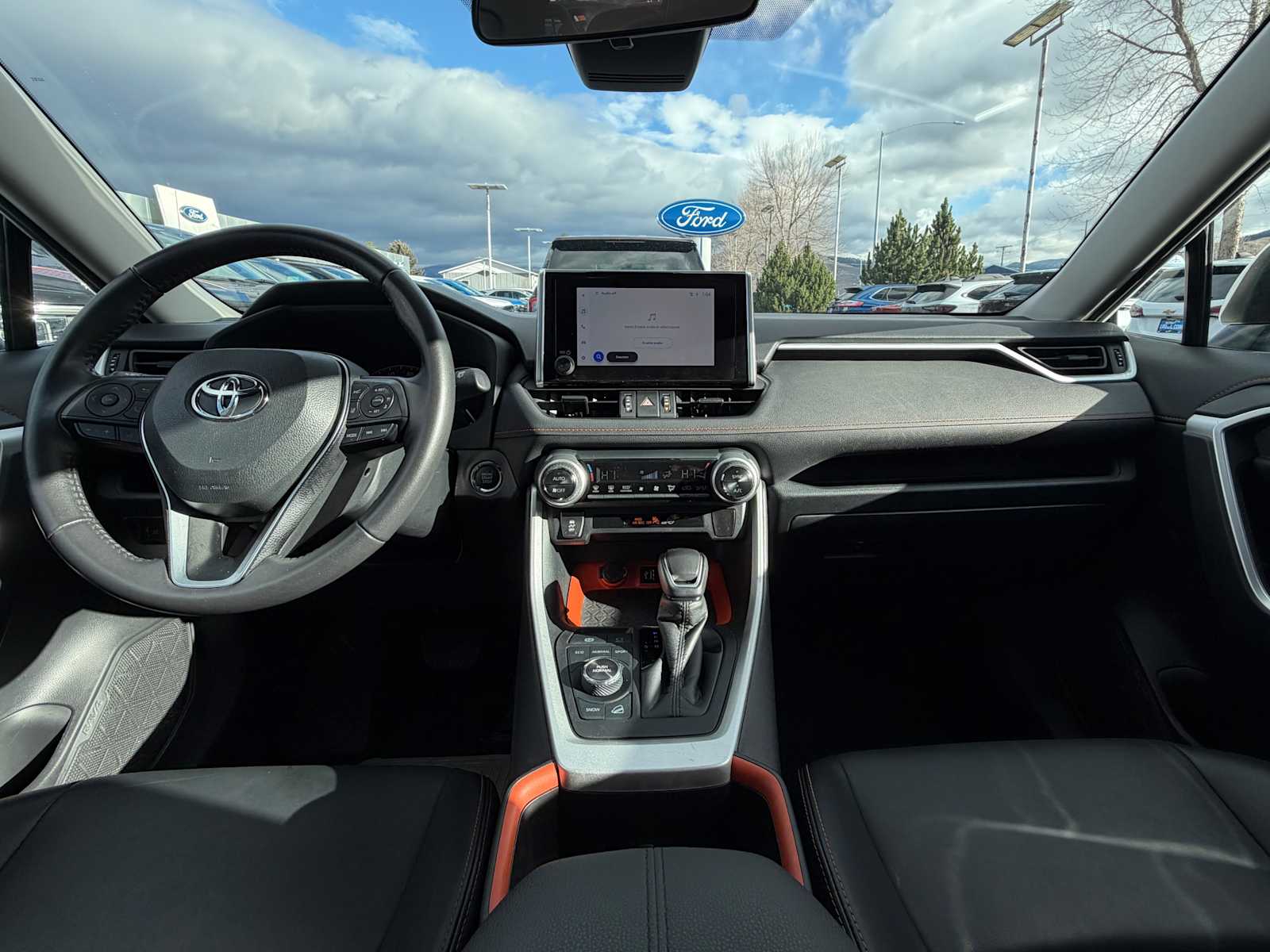 Thumbnail: 2024 Toyota RAV4 - 25