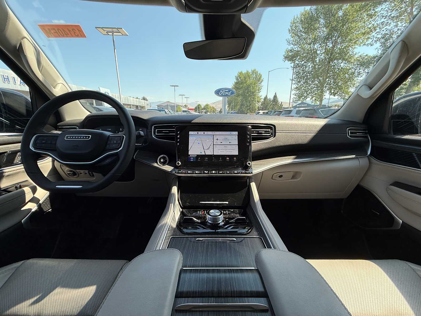 Thumbnail: 2023 Jeep Wagoneer - 29