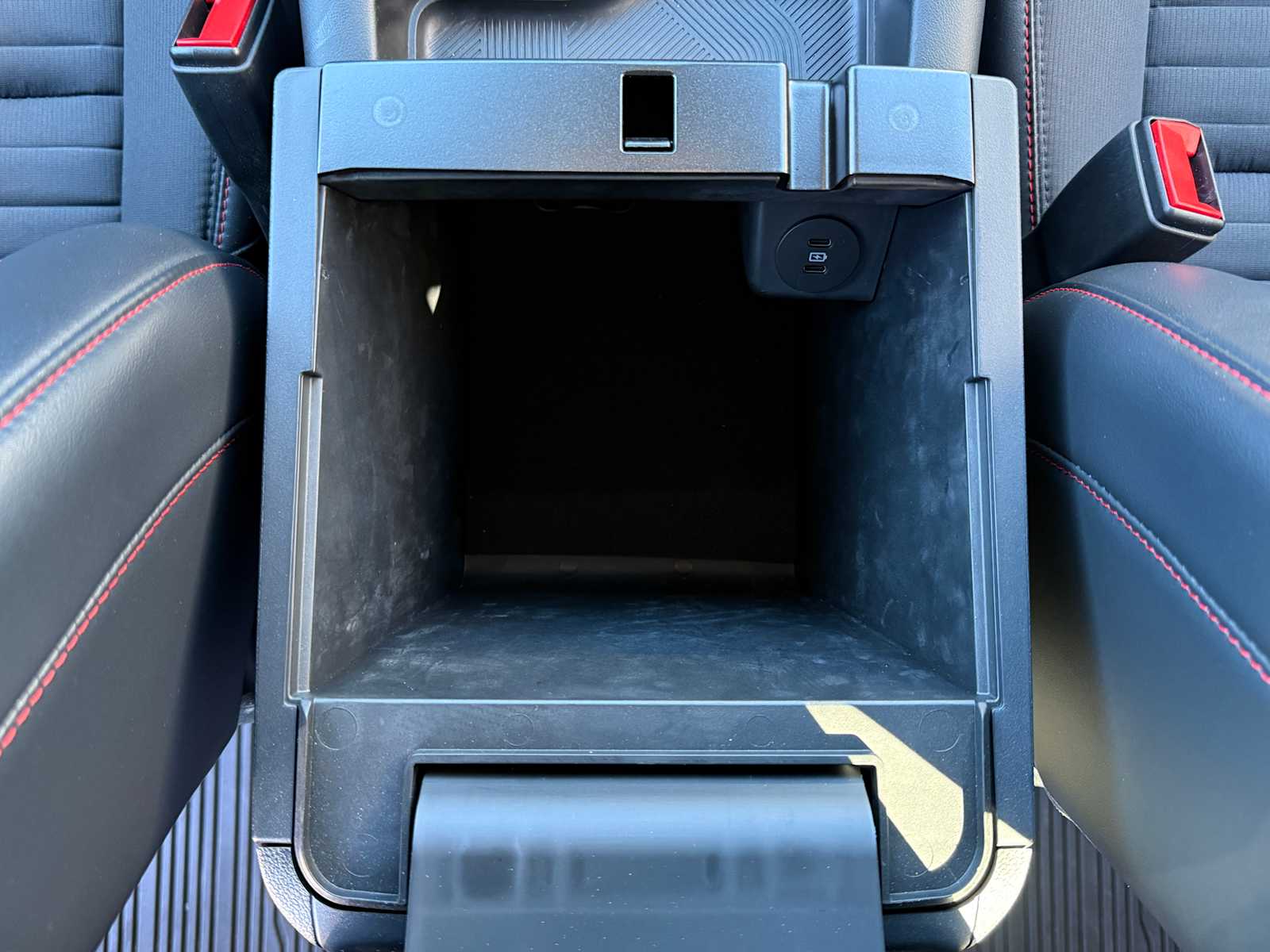 Thumbnail: 2025 Ford Explorer - 24