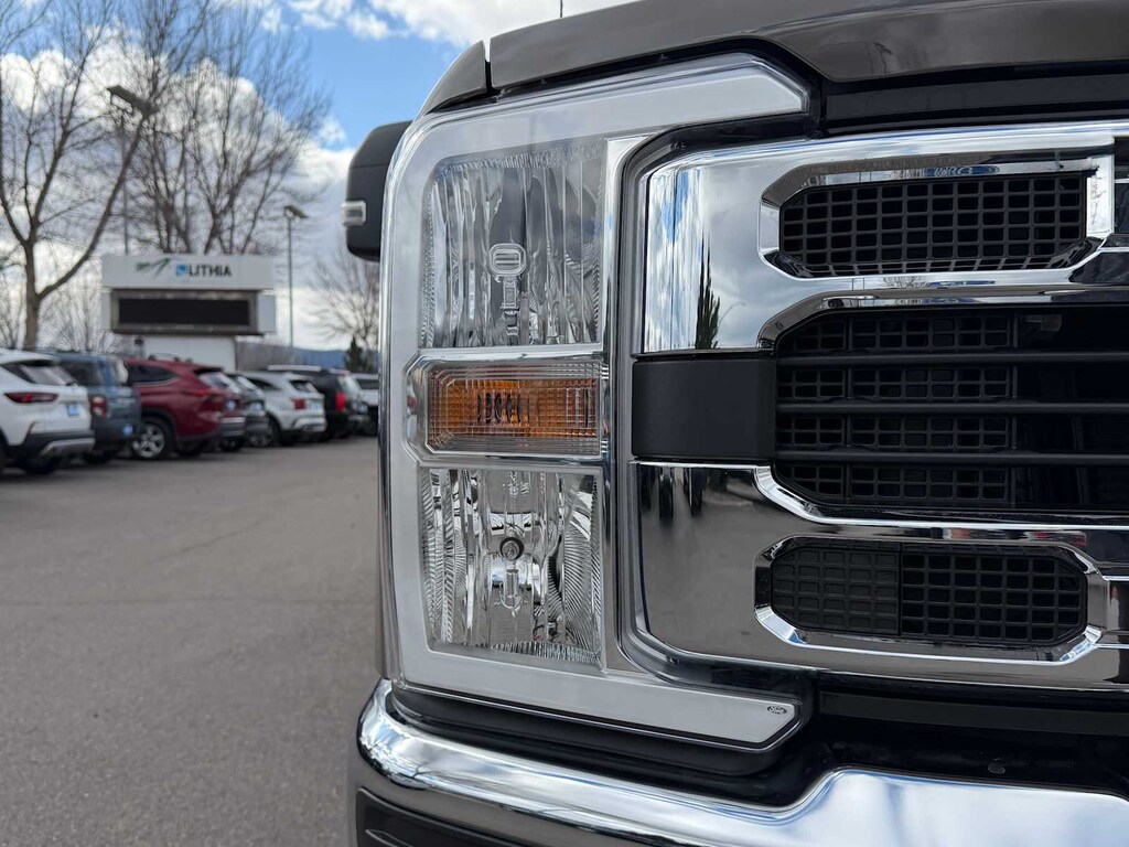 New 2026 Ford F-250 XLT Truck Crew Cab