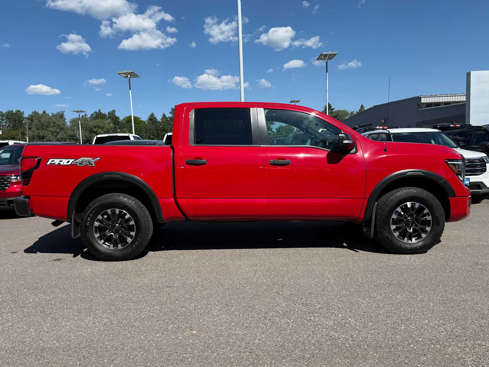 Thumbnail: 2021 Nissan Titan - 6