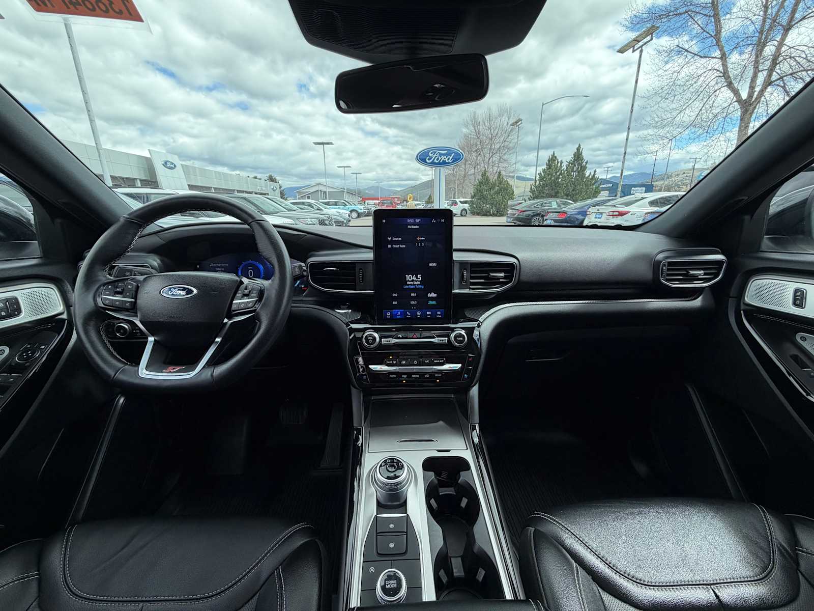 Thumbnail: 2024 Ford Explorer - 30