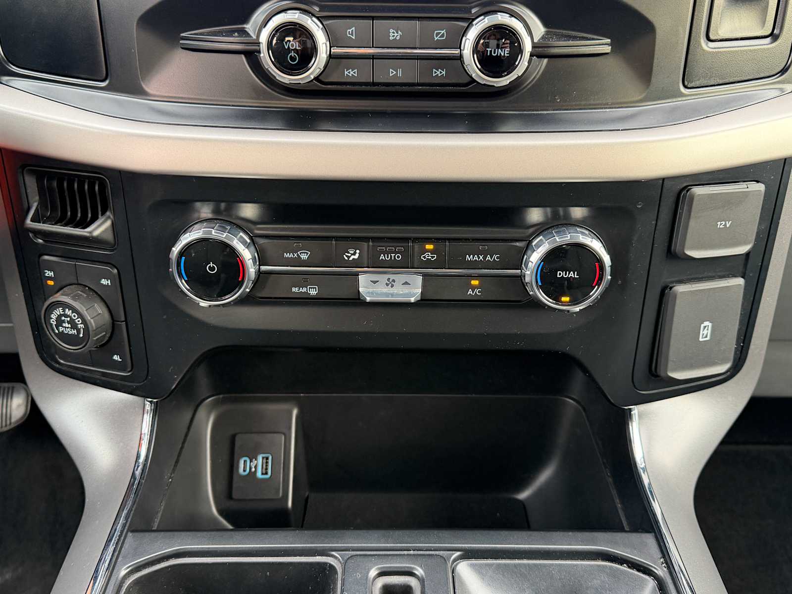 Thumbnail: 2023 Ford F-150 - 17