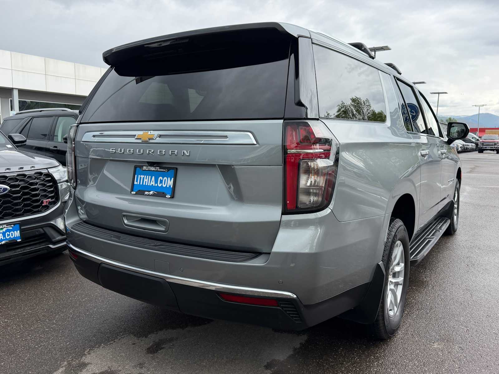 Thumbnail: 2024 Chevrolet Suburban - 6